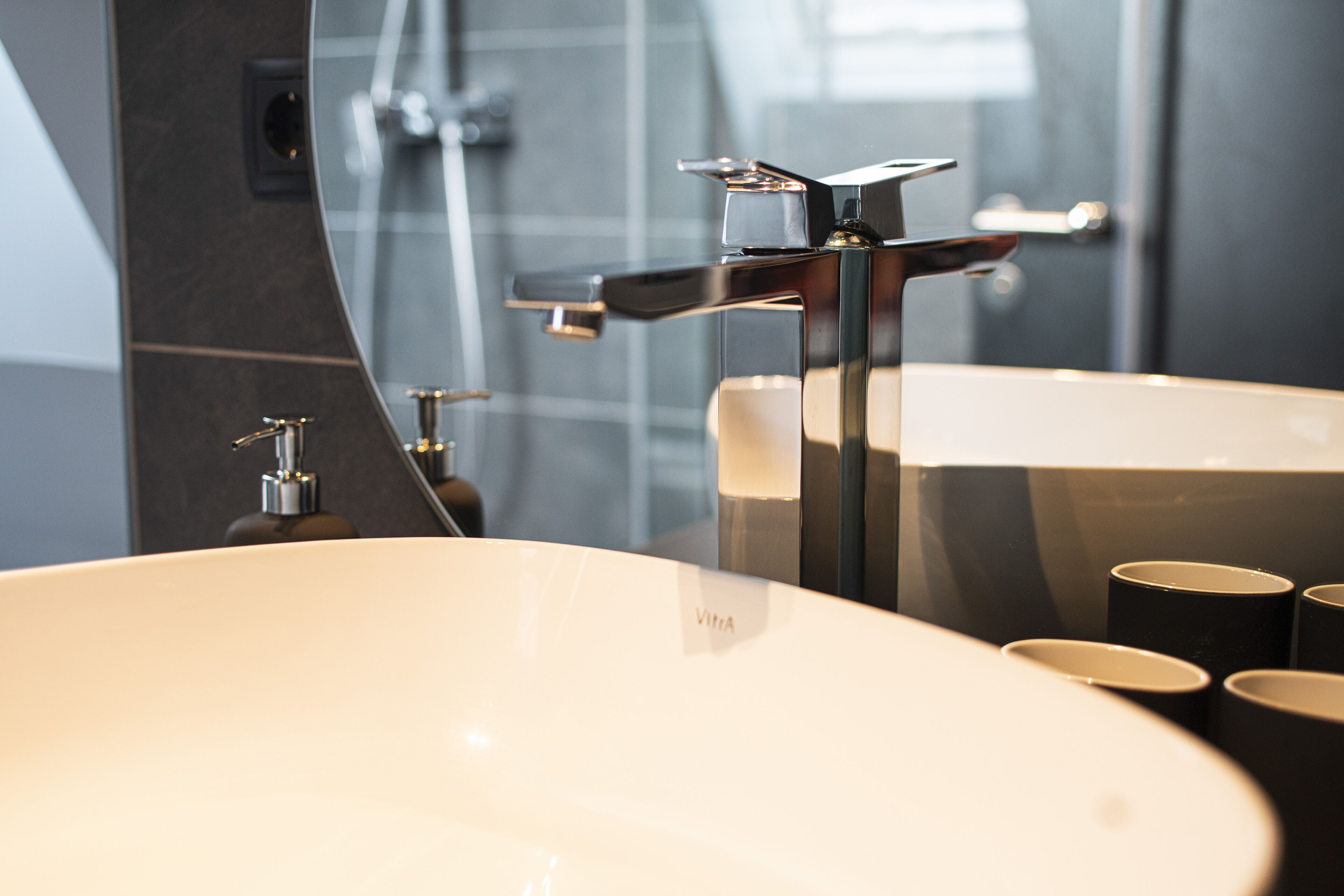 B(l)ackhome City Apartments