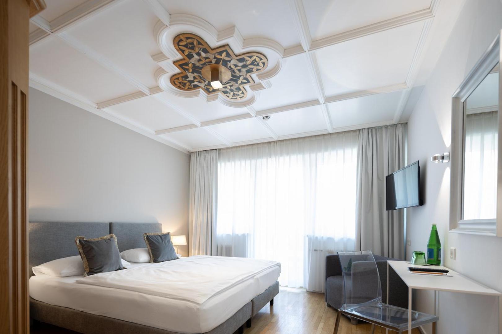 Q! Hotel Maria Theresia