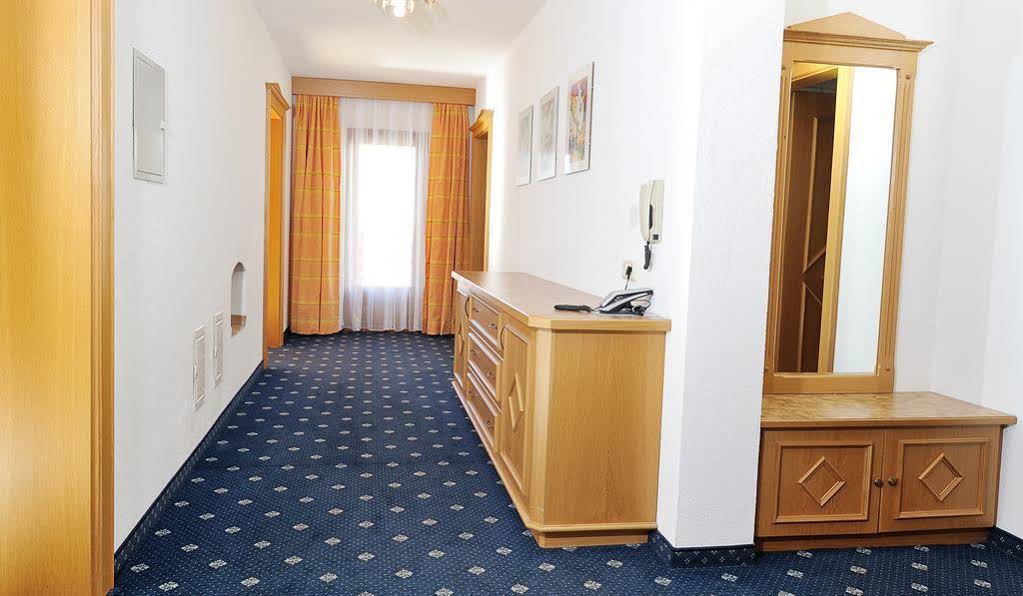 Apart Hubertus
