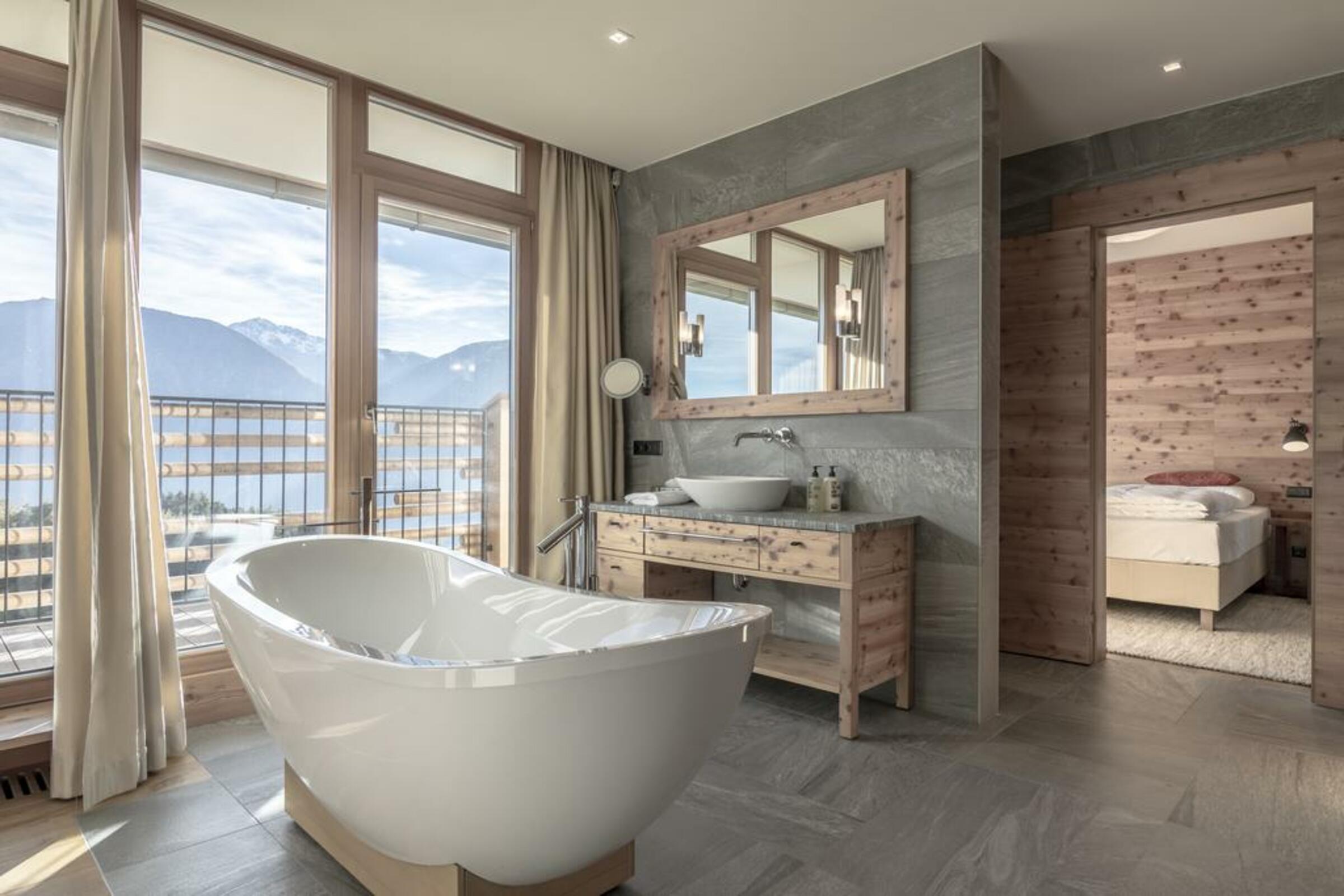 Nidum Casual Luxury Hotel