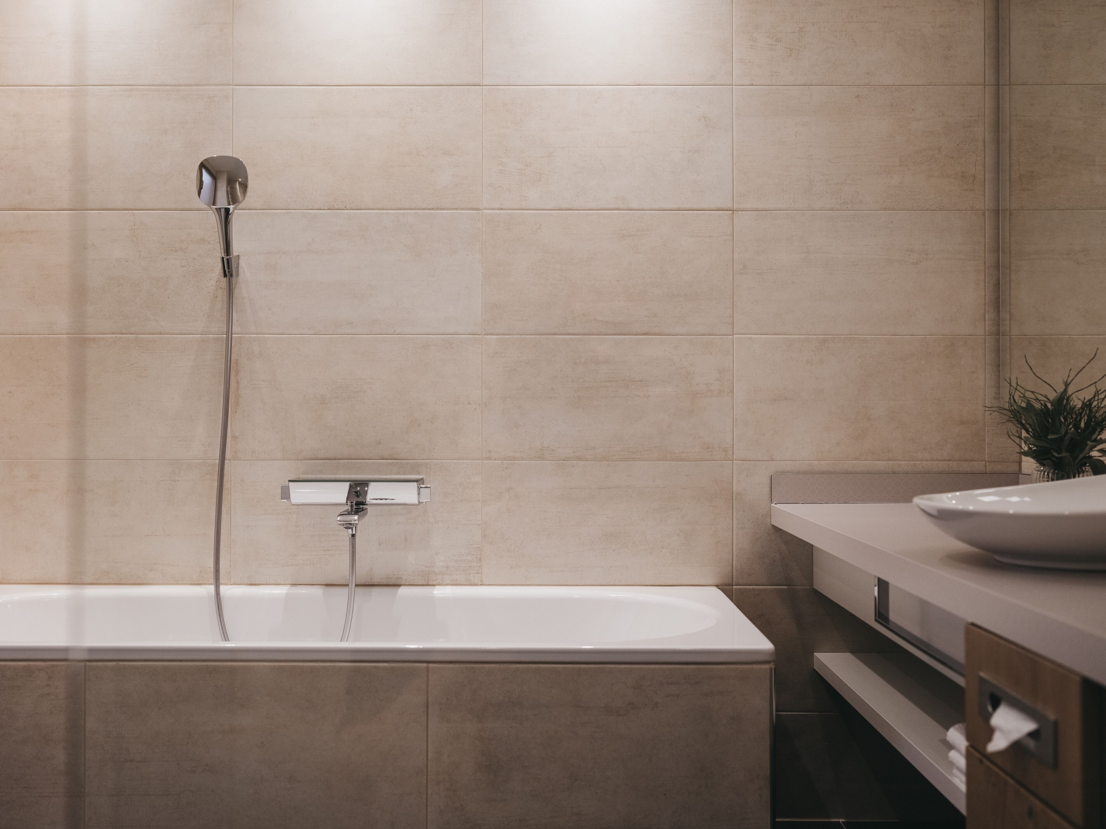 The Crystal VAYA Unique