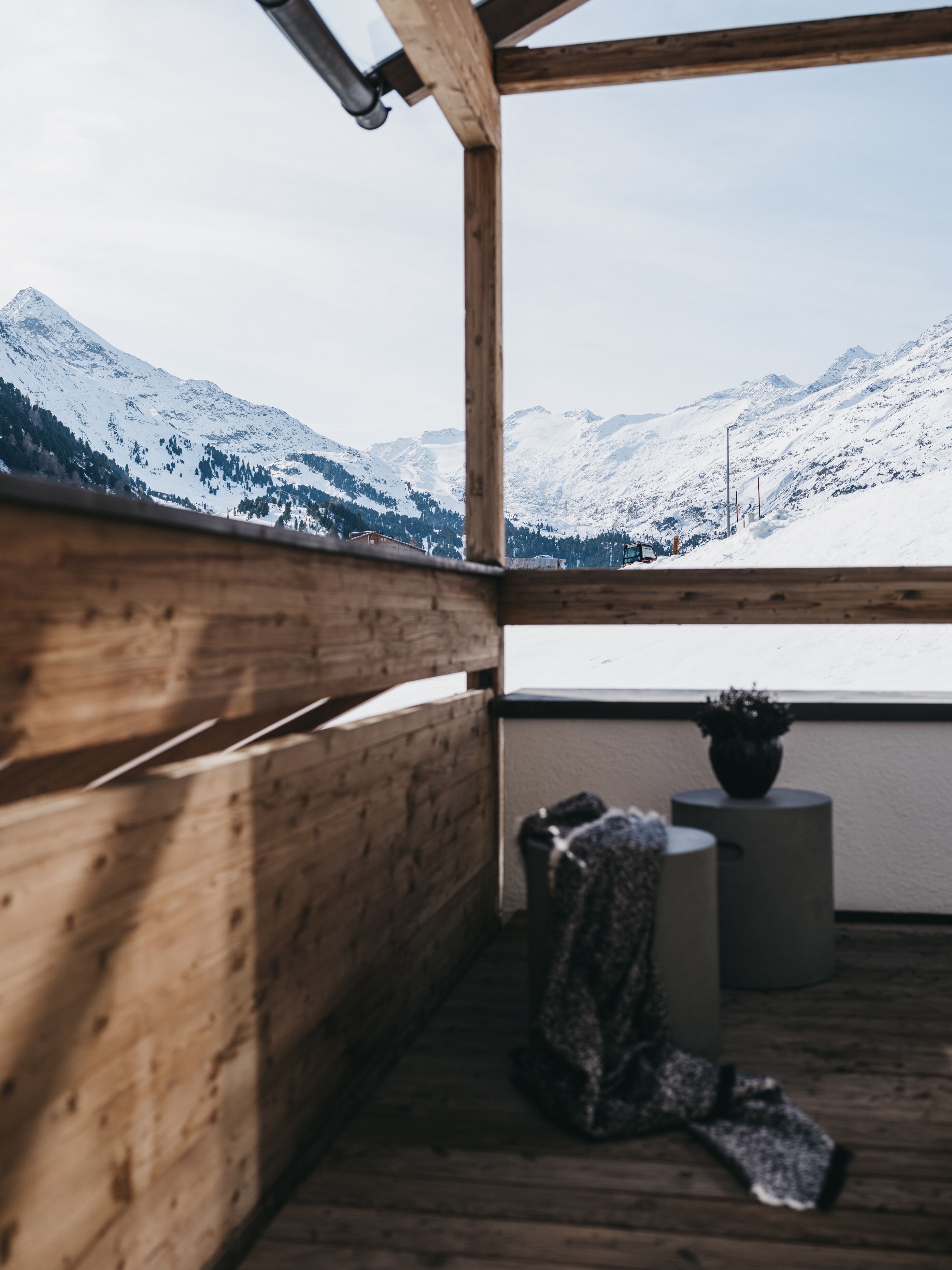 The Crystal VAYA Unique