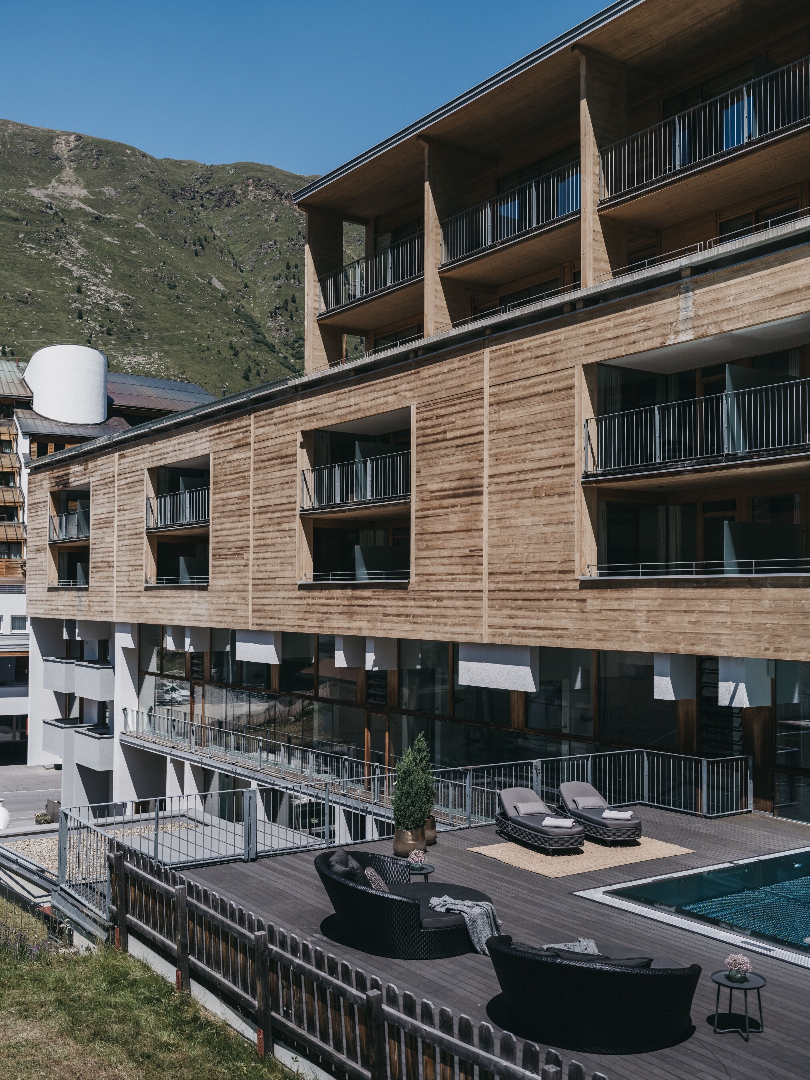 The Crystal VAYA Unique