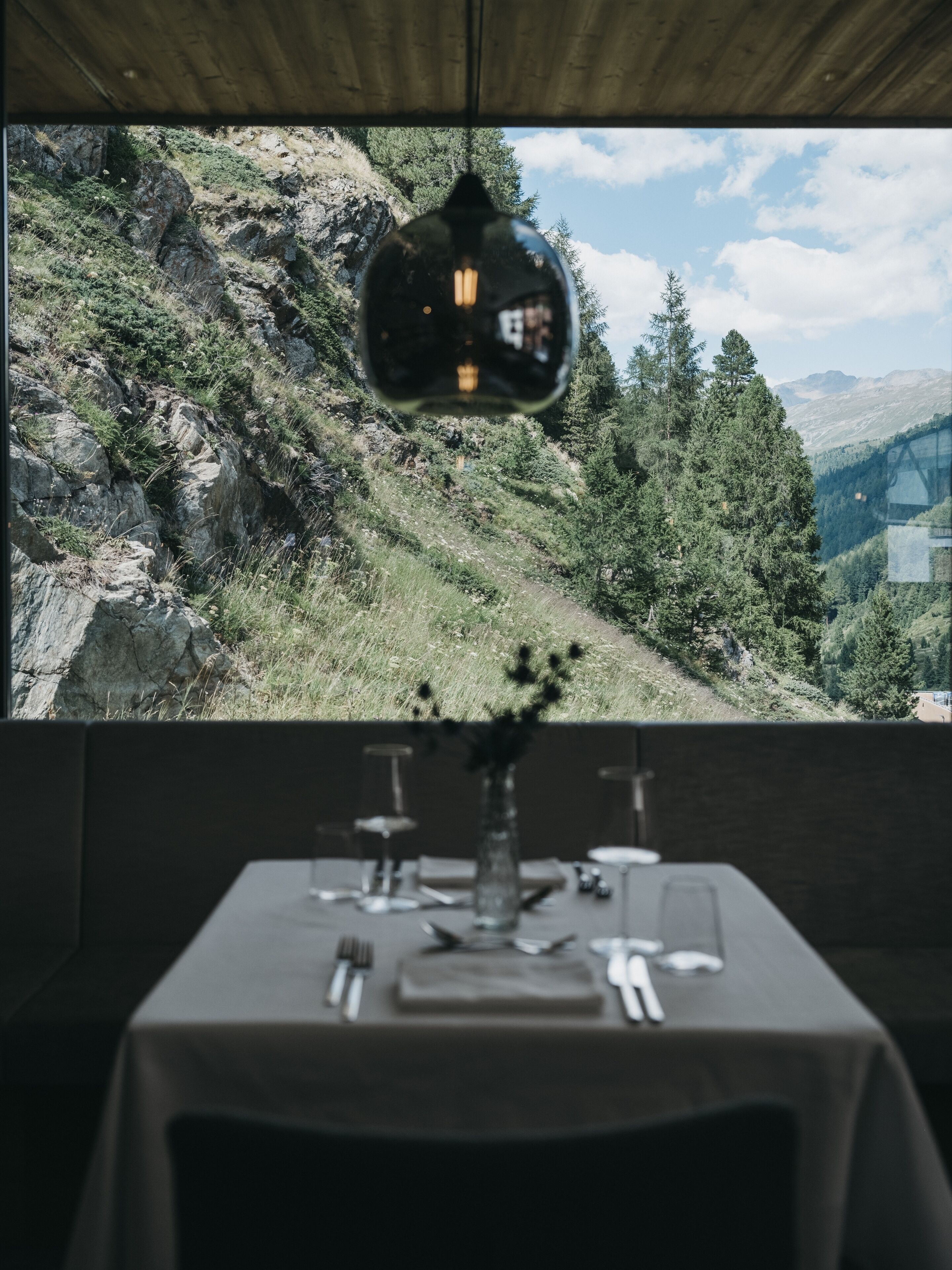 The Crystal VAYA Unique