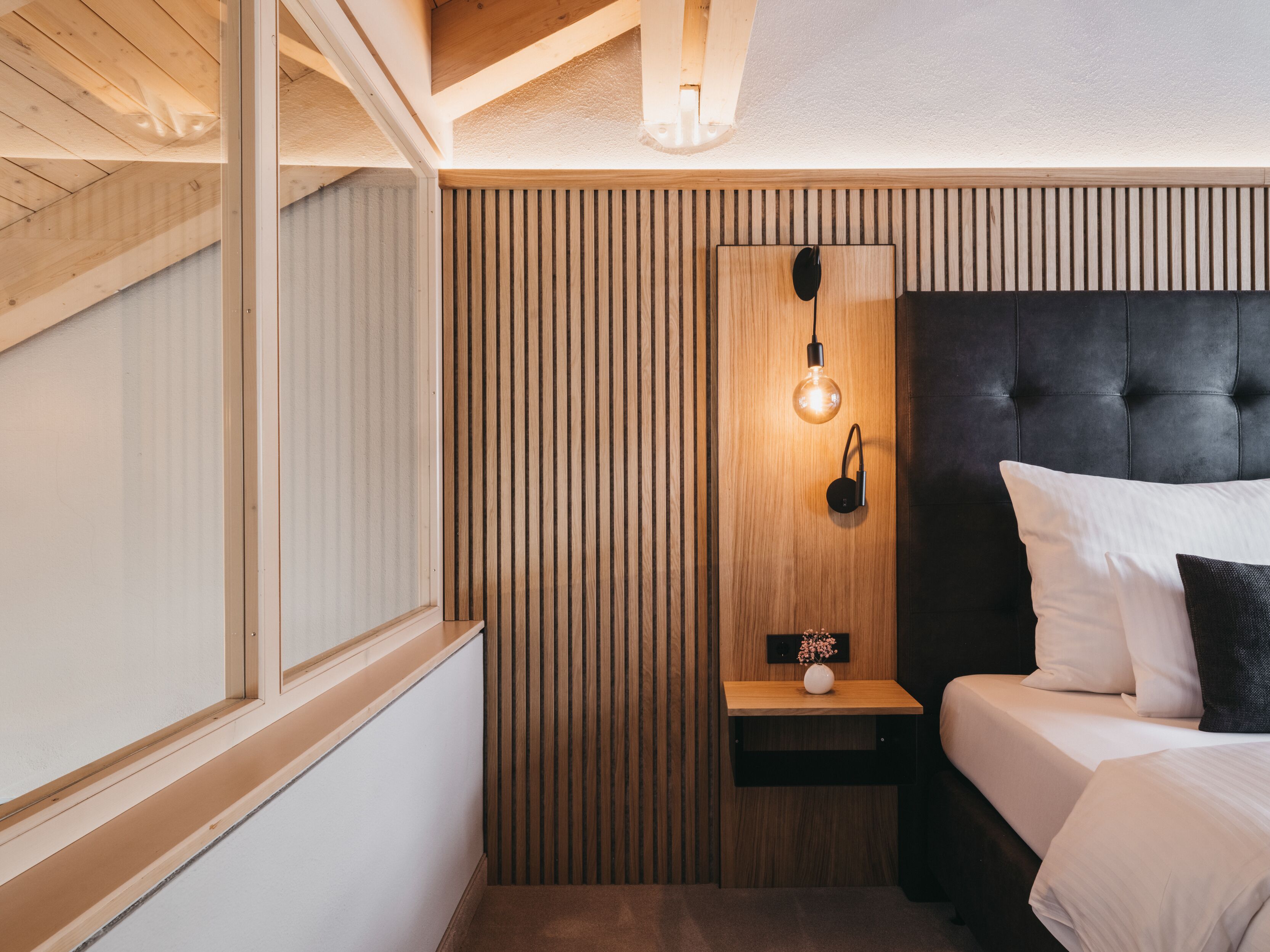 The Crystal VAYA Unique