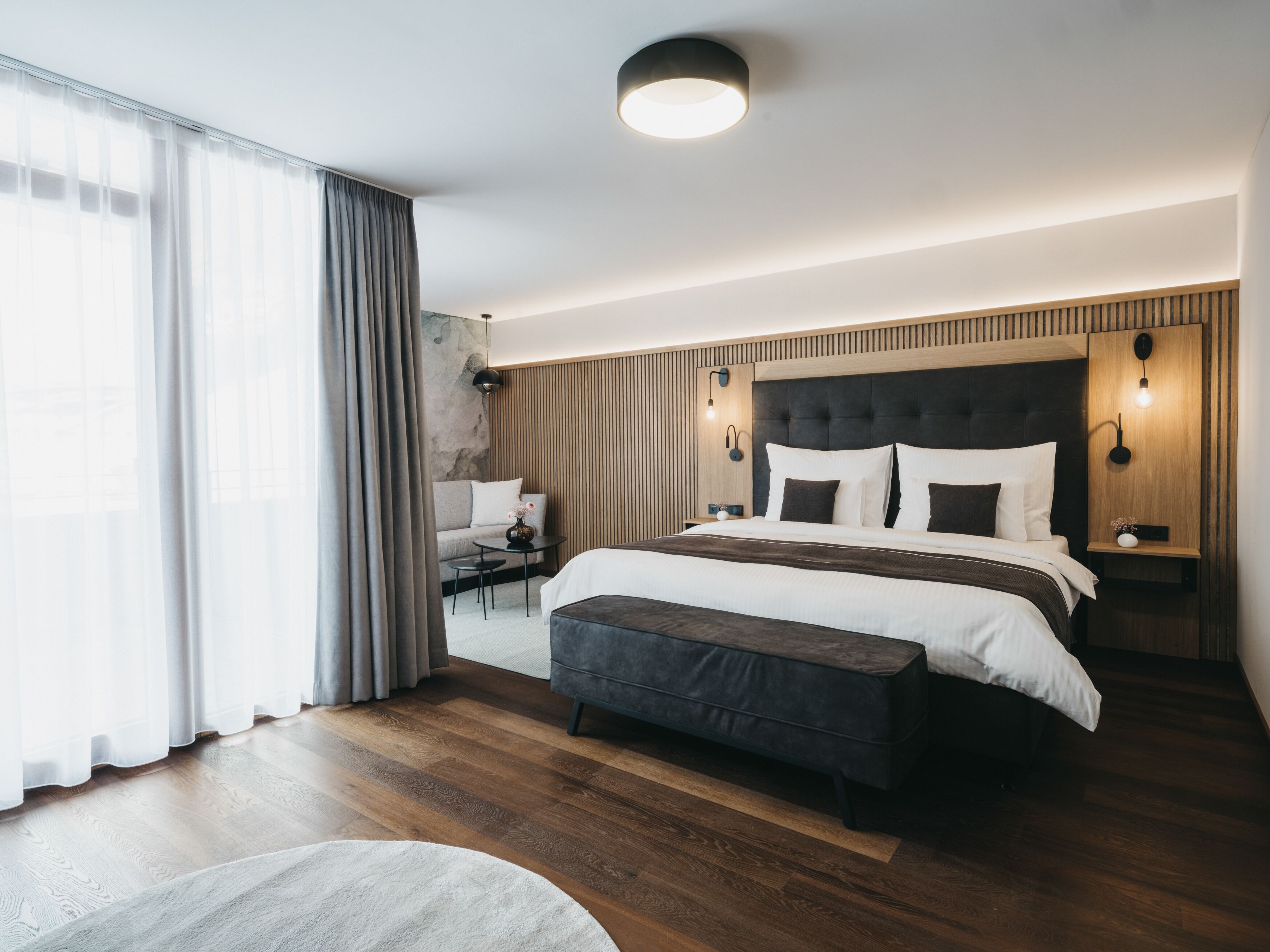 The Crystal VAYA Unique