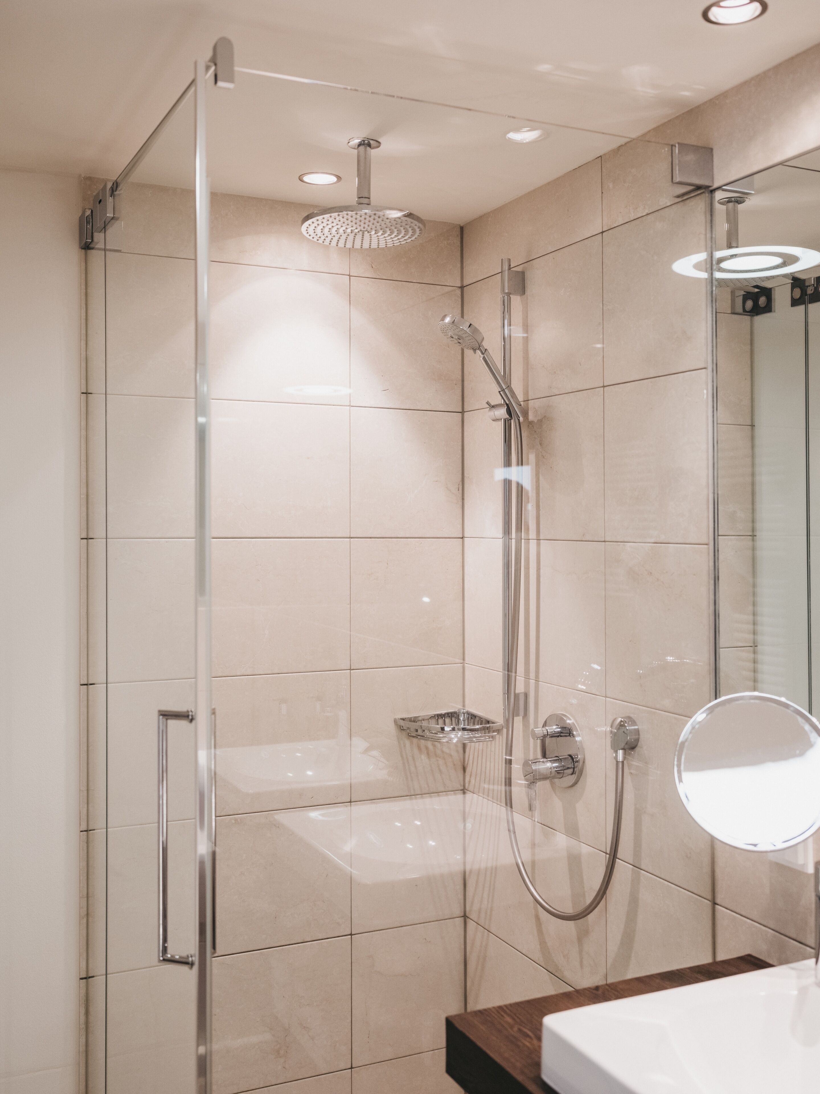 The Crystal VAYA Unique