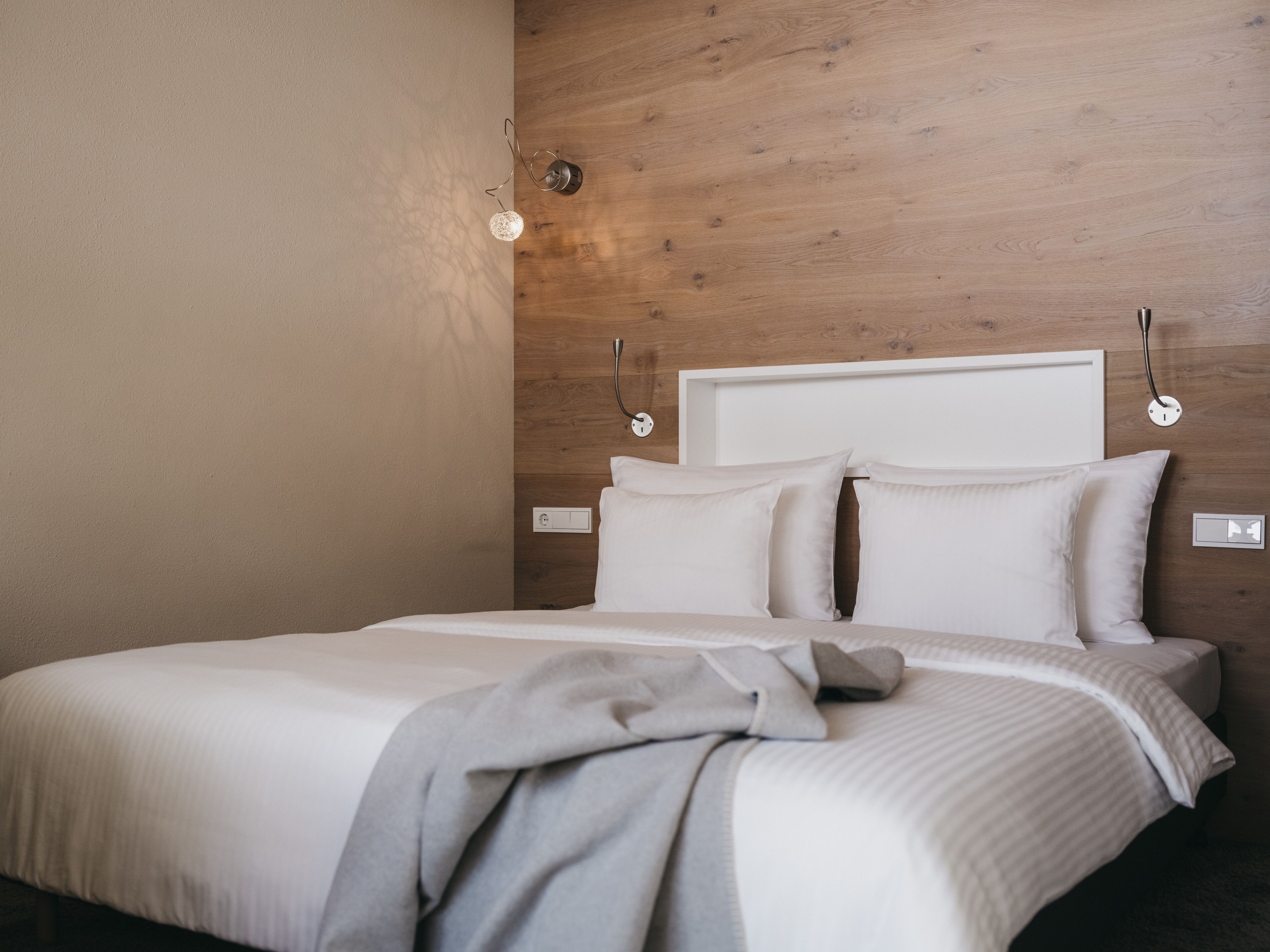 The Crystal VAYA Unique