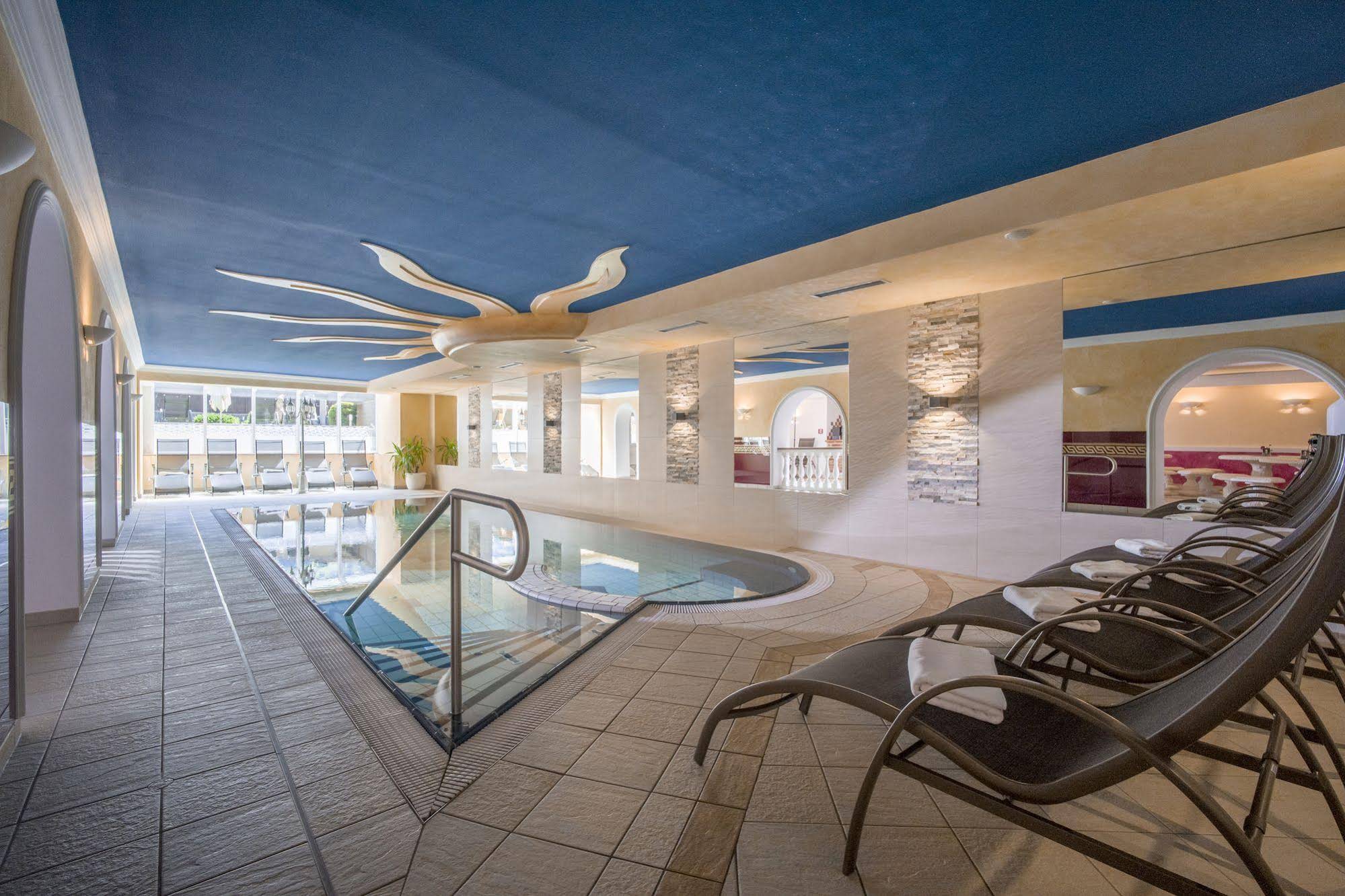 Hotel Alpina