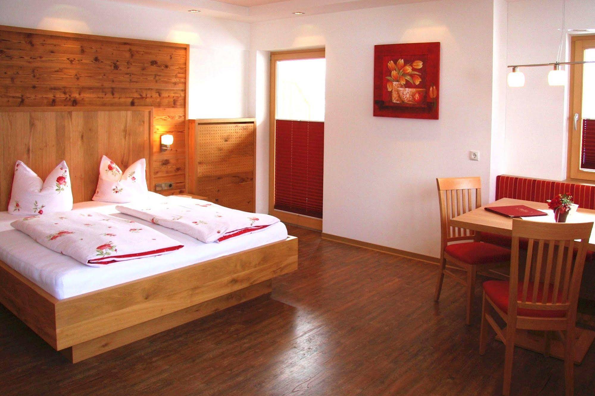 Hotel Alpina