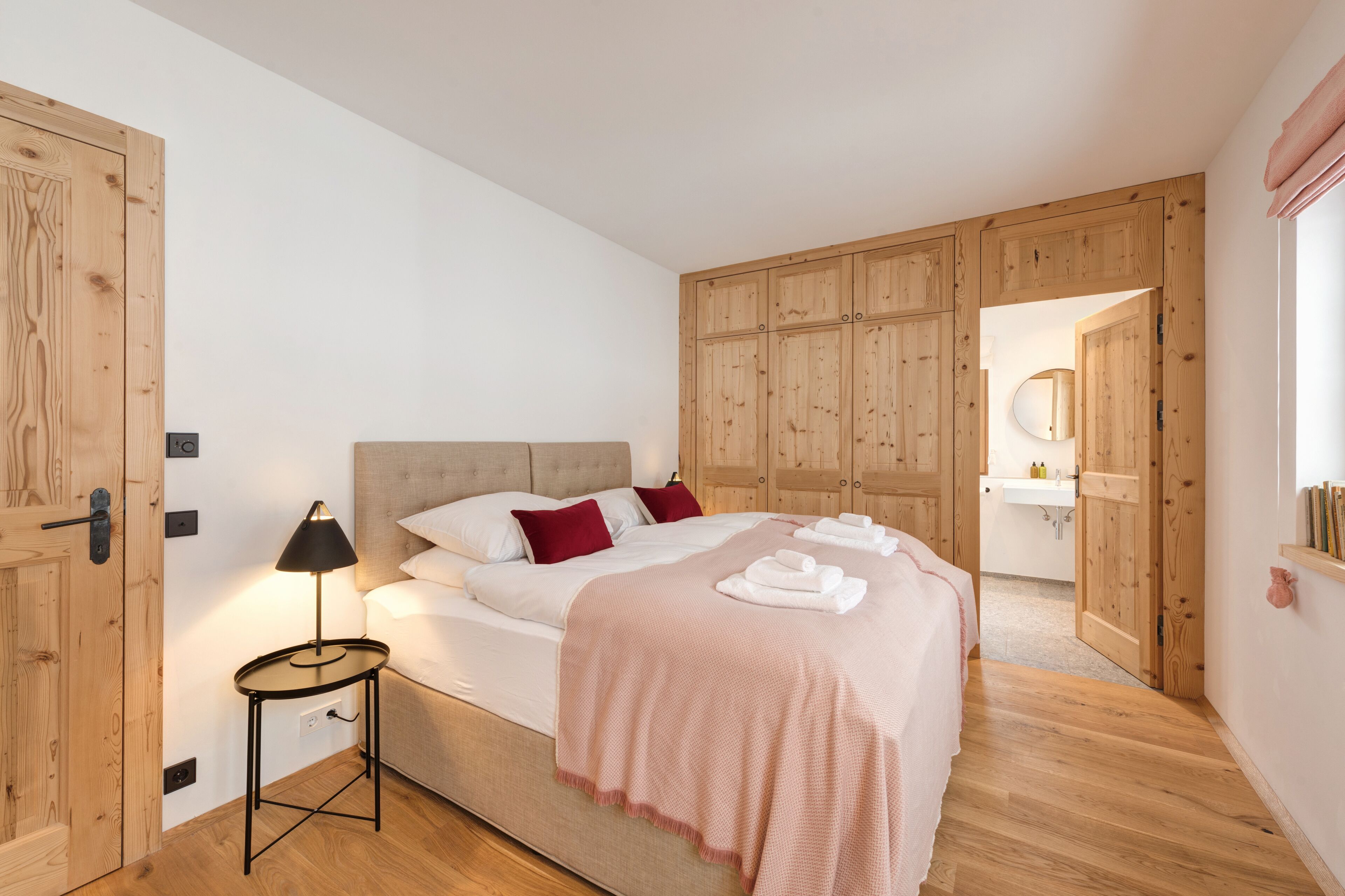 Chalet Silver Fox