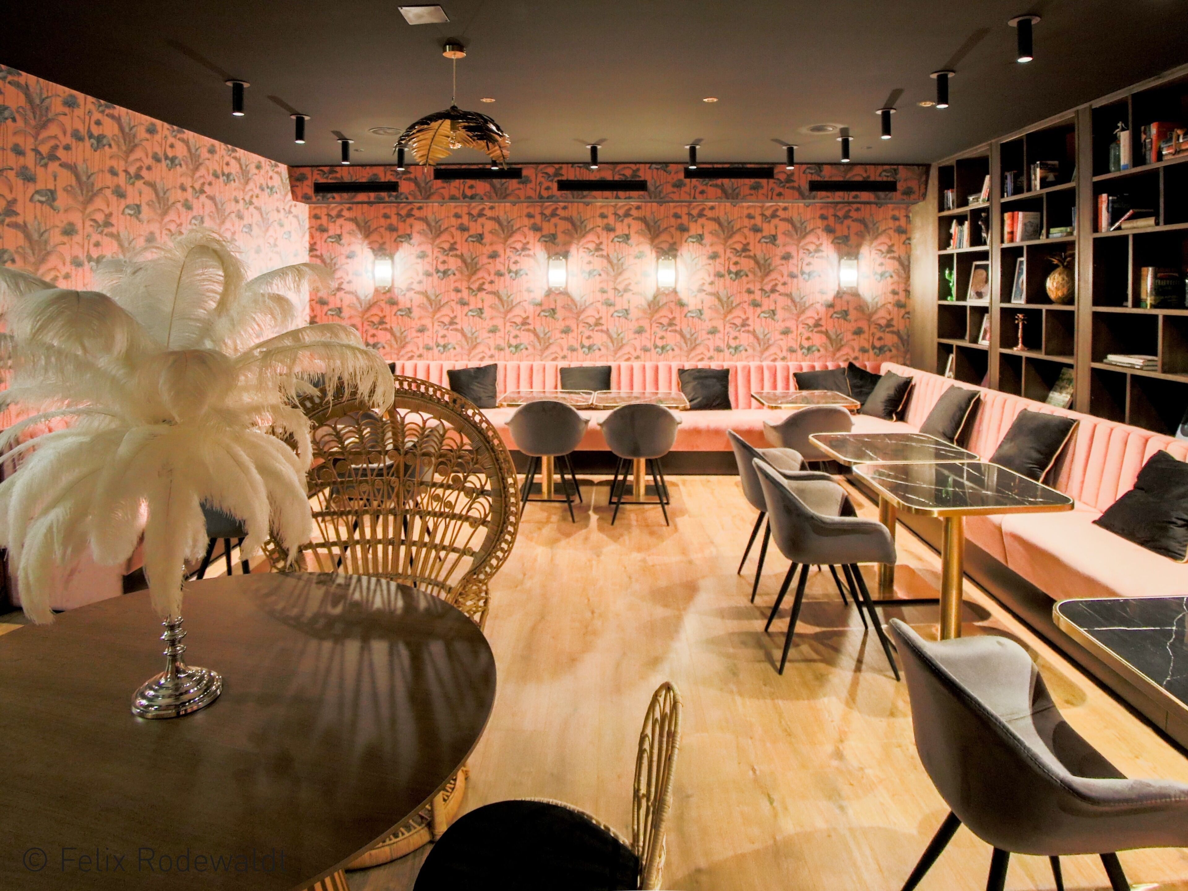 Hit the Sky Sporthotel