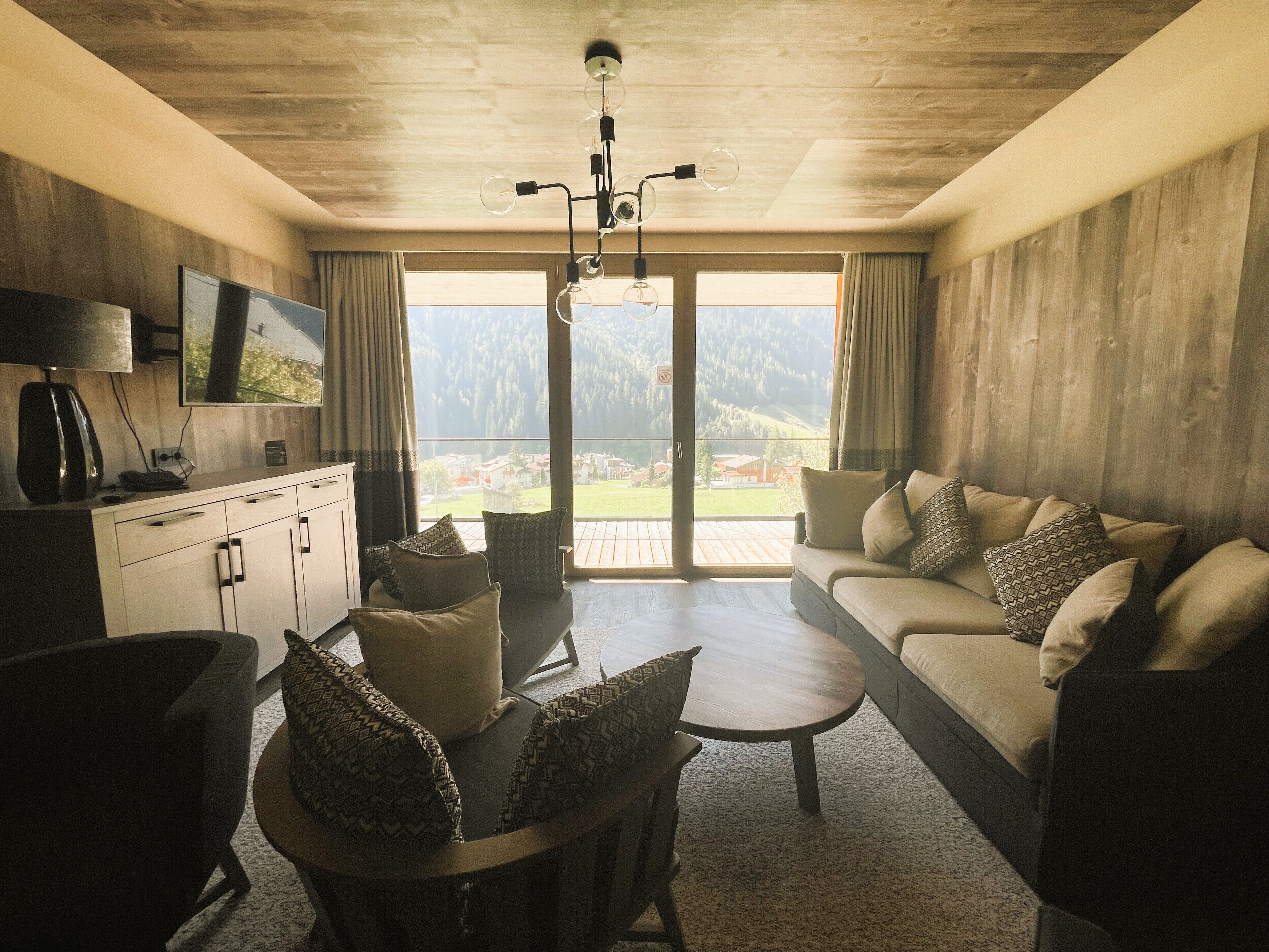 Mountain Spa Residences