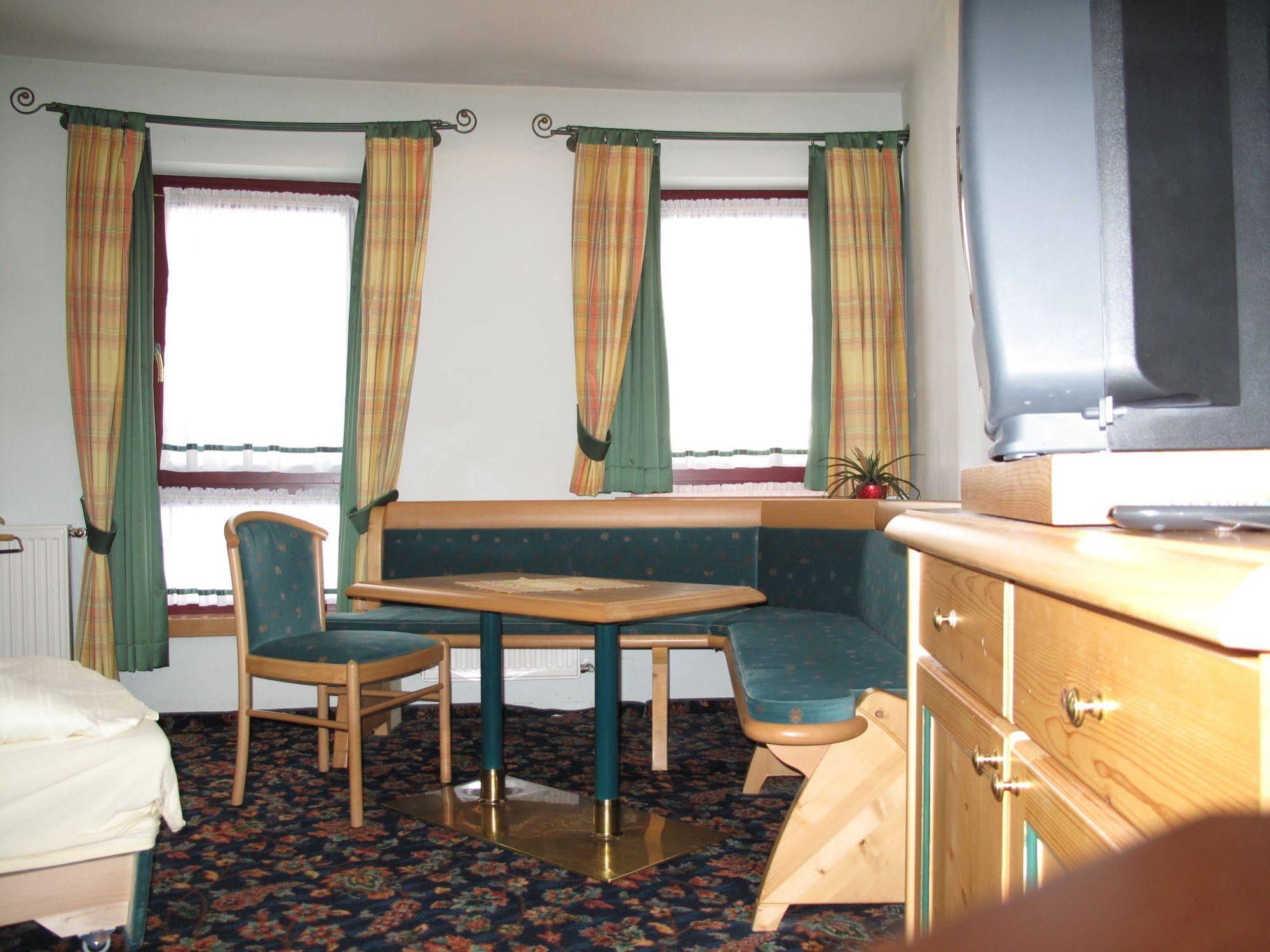 Meizeit Lodge