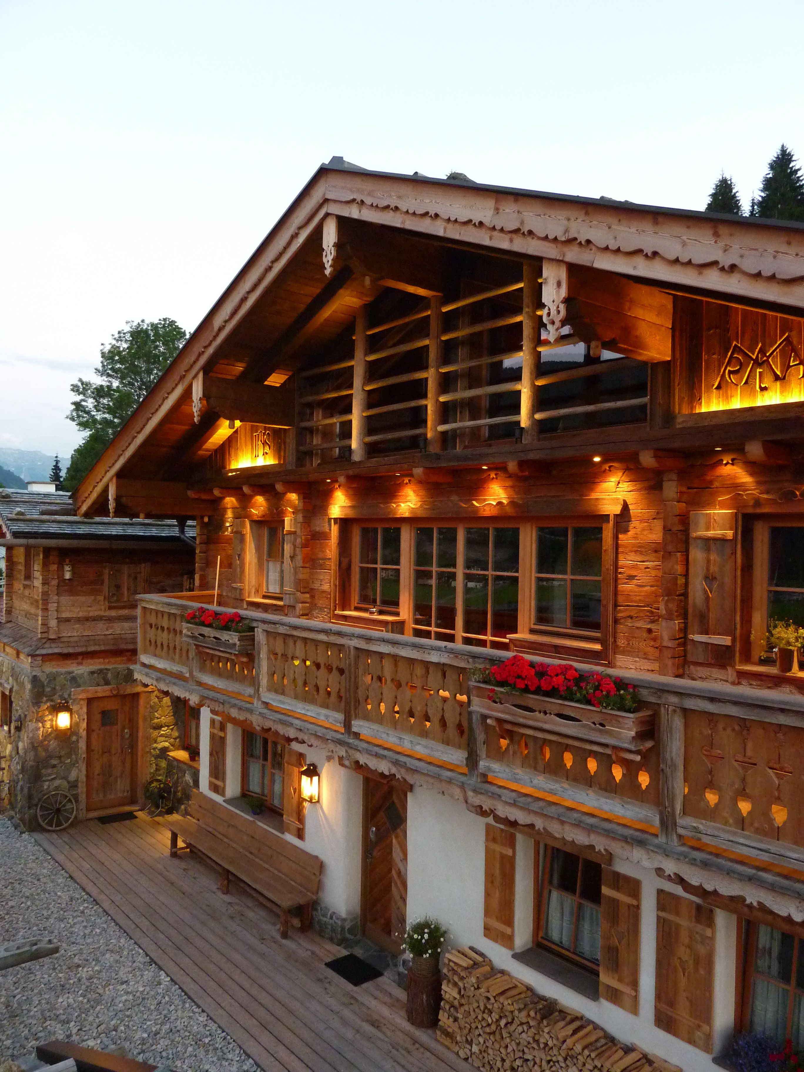 Almdorf Flachau Hütte