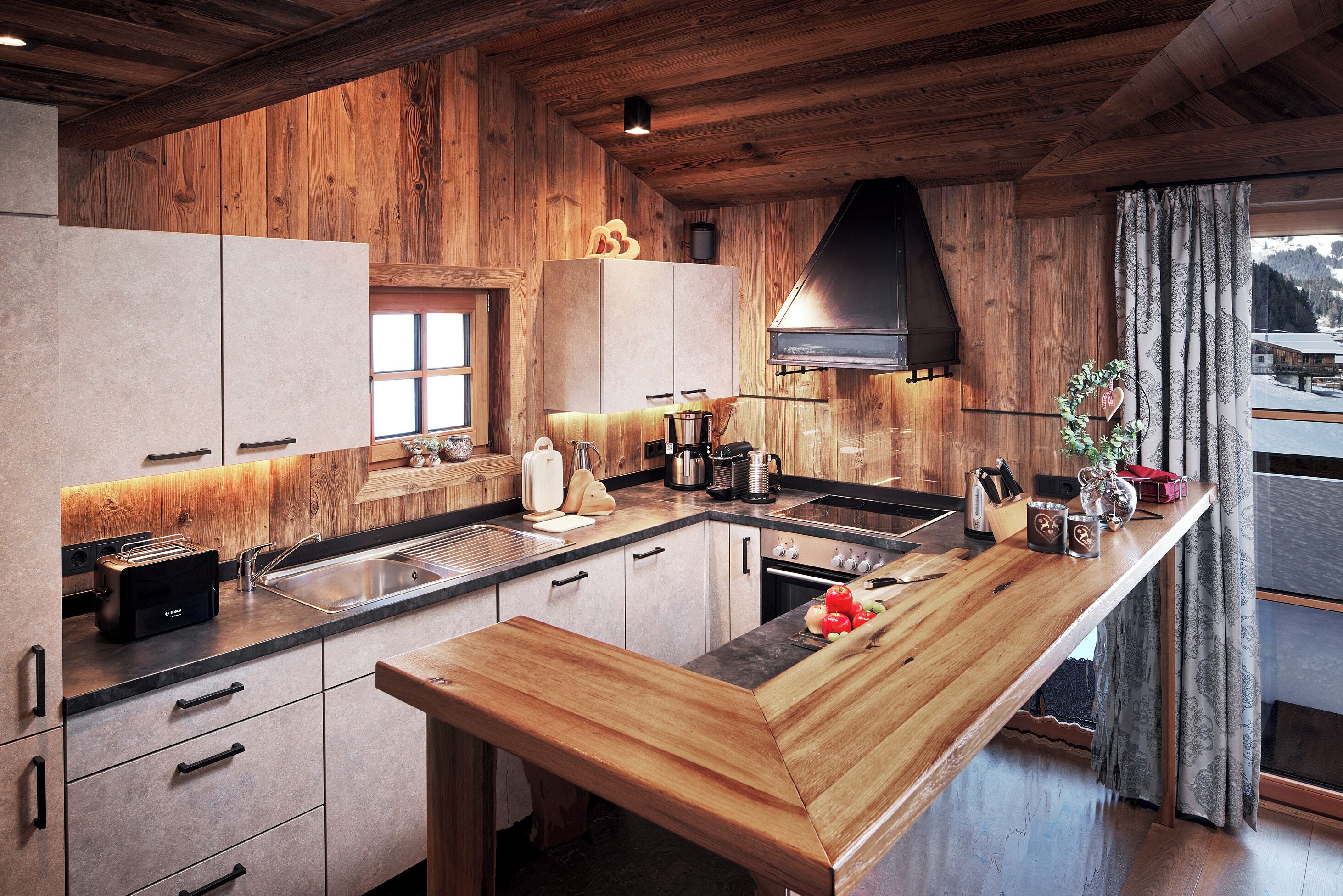 Almdorf Flachau Hütte