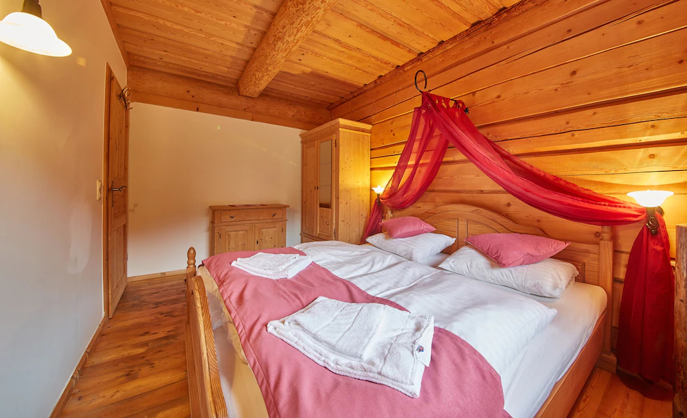 Chalets Blockhaus Saalbach by HolidayFlats24