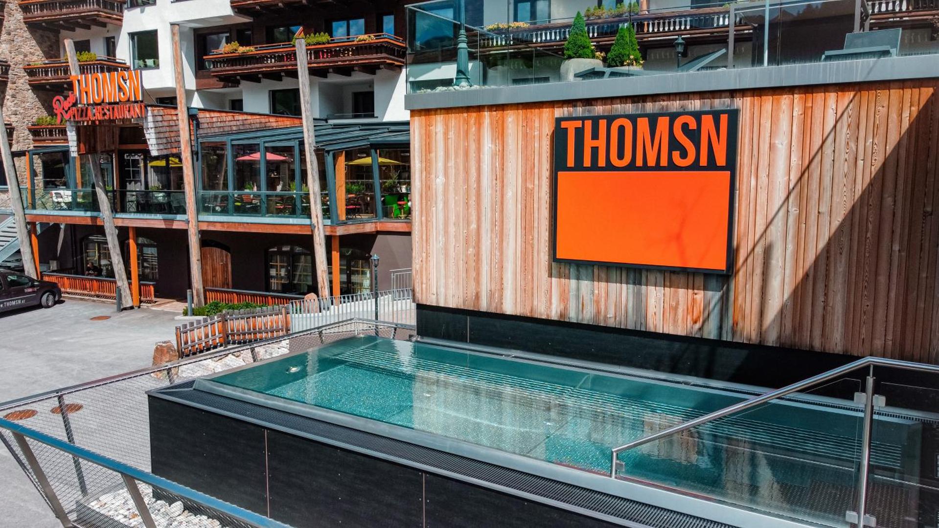 Thomsn Central Hotel & Appartements