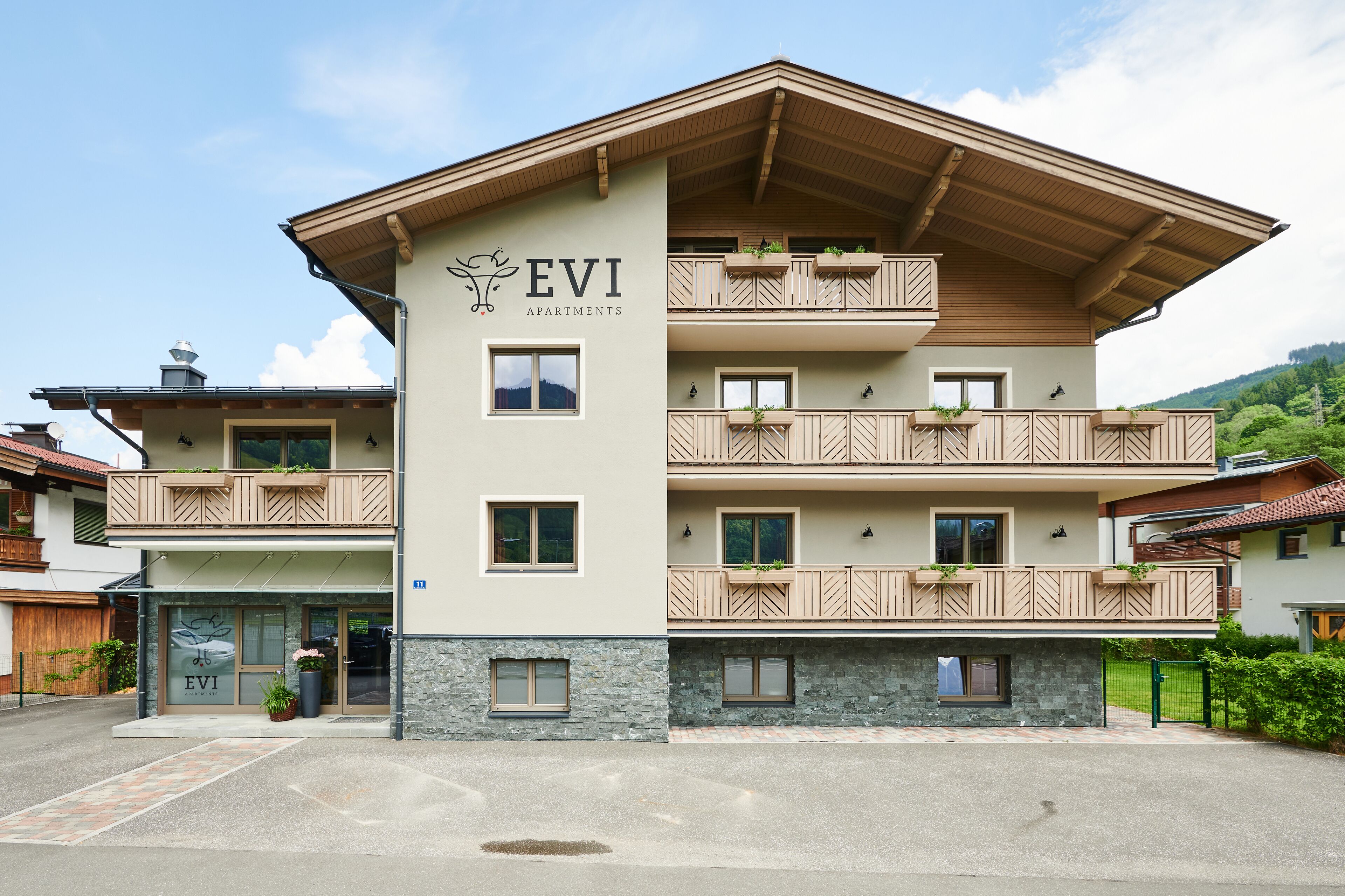 Evi Apartments