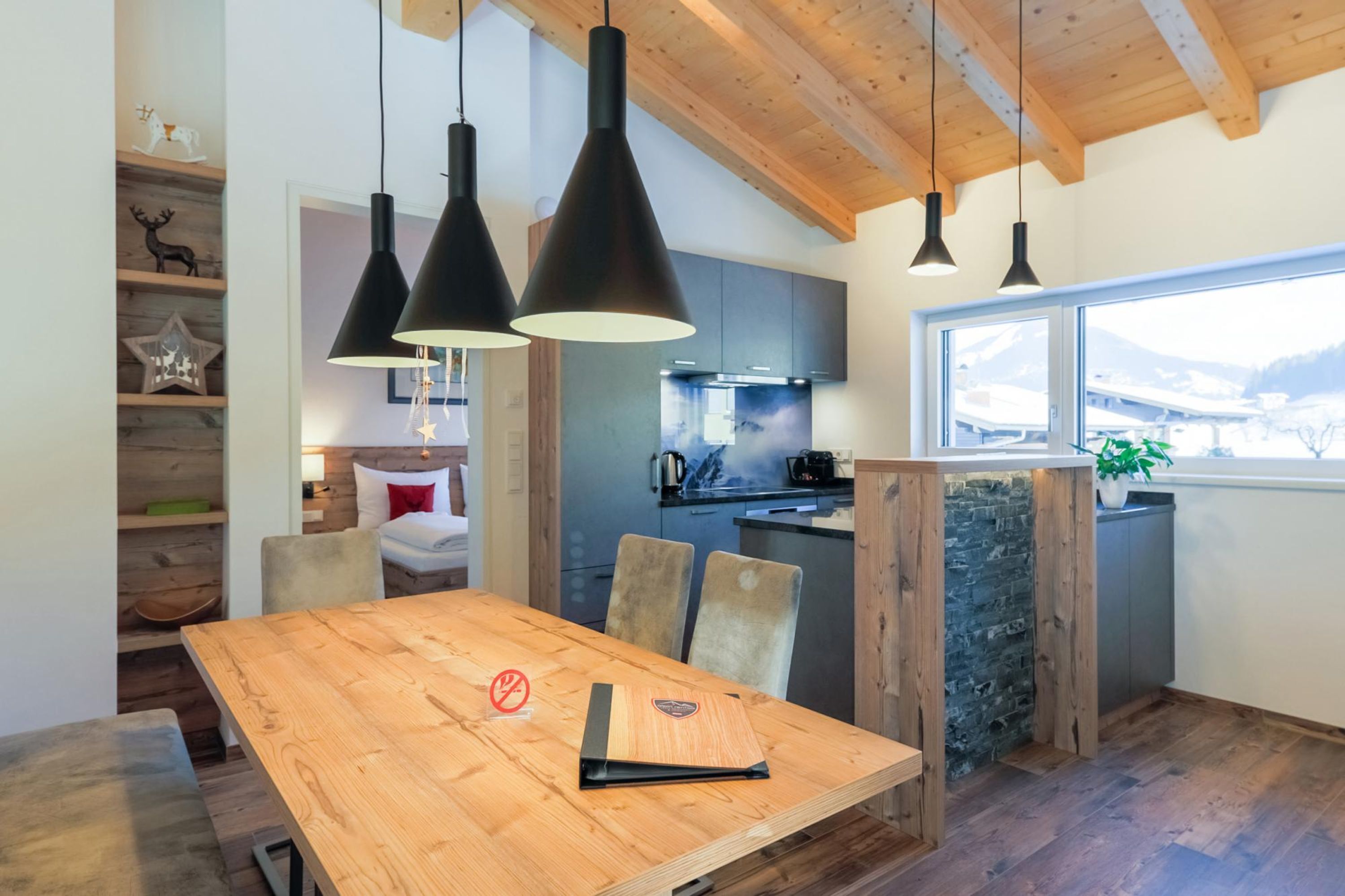 Aurora Mountain Chalet by Alpin Rentals