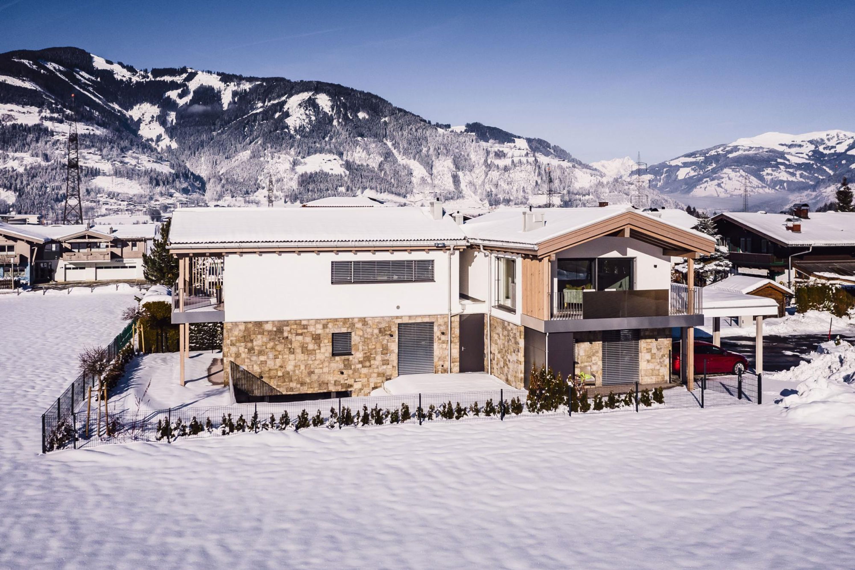 Aurora Mountain Chalet by Alpin Rentals