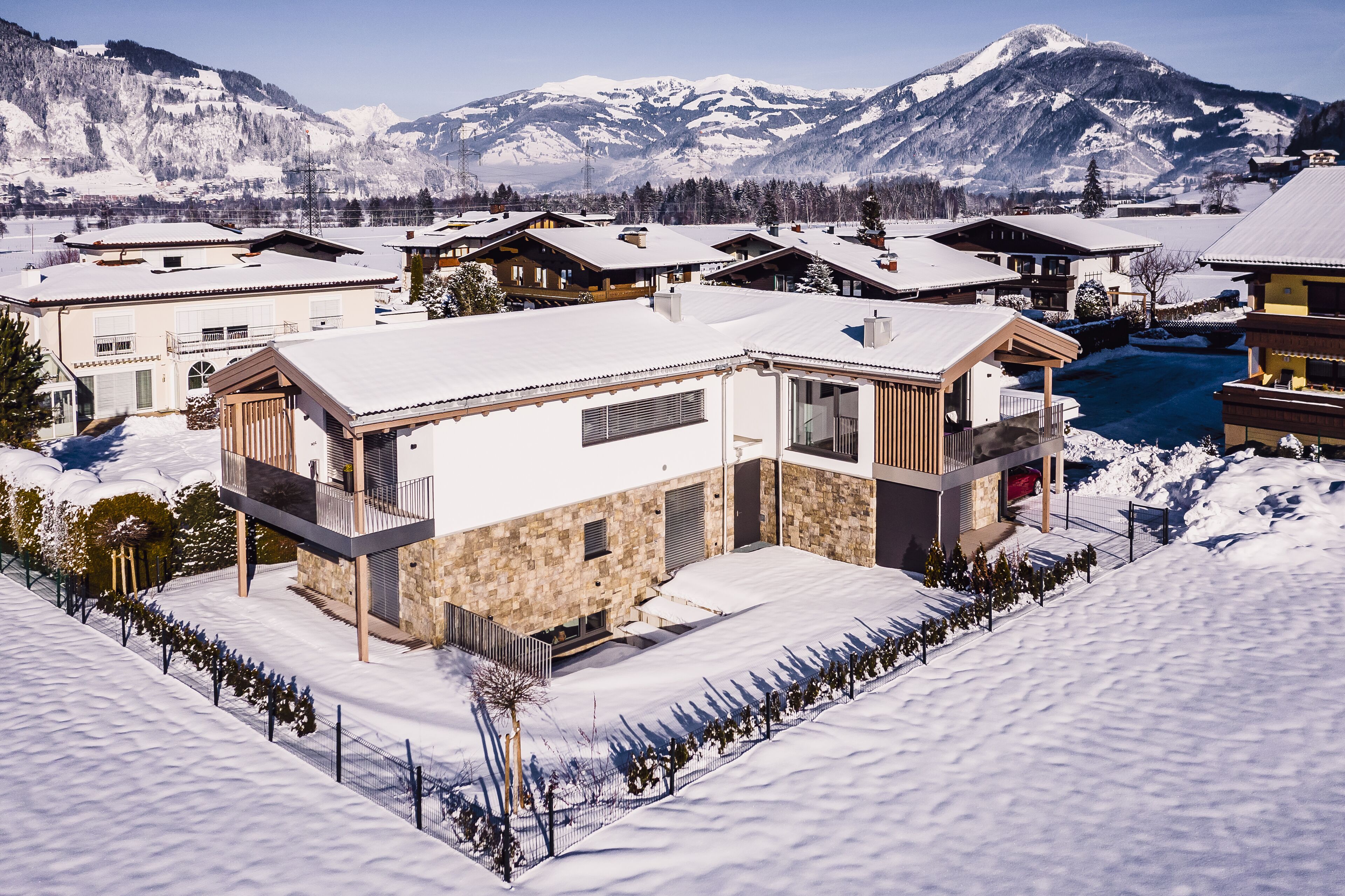 Aurora Mountain Chalet by Alpin Rentals
