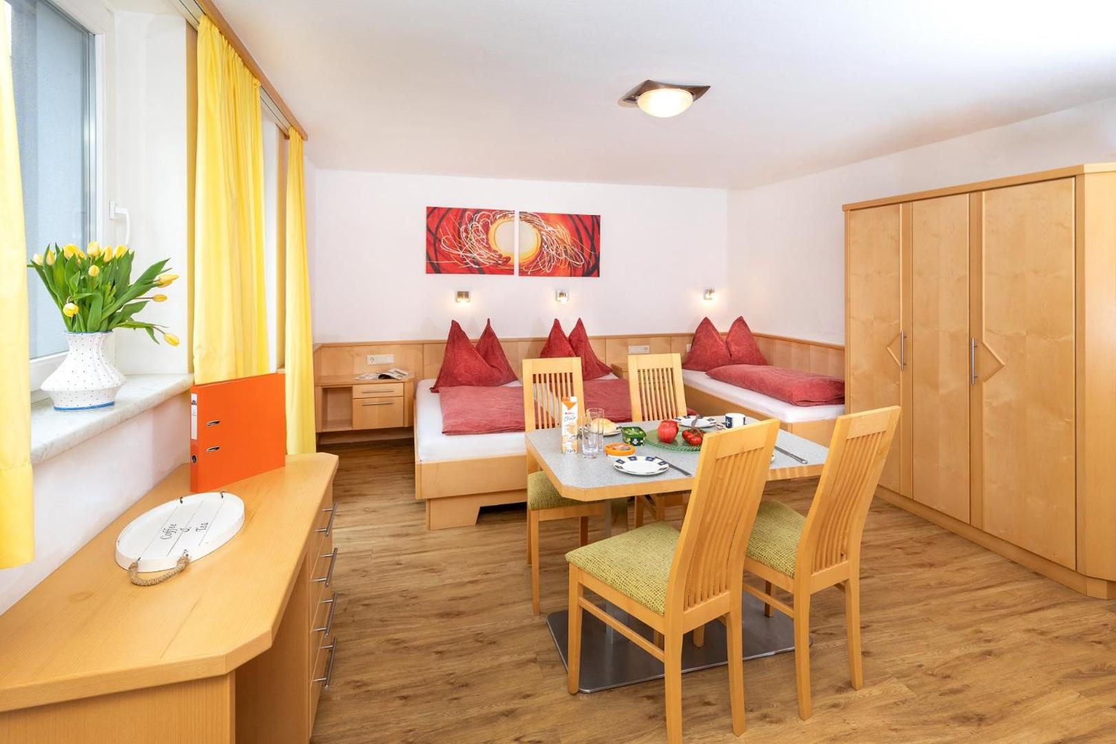 Elto Apartments