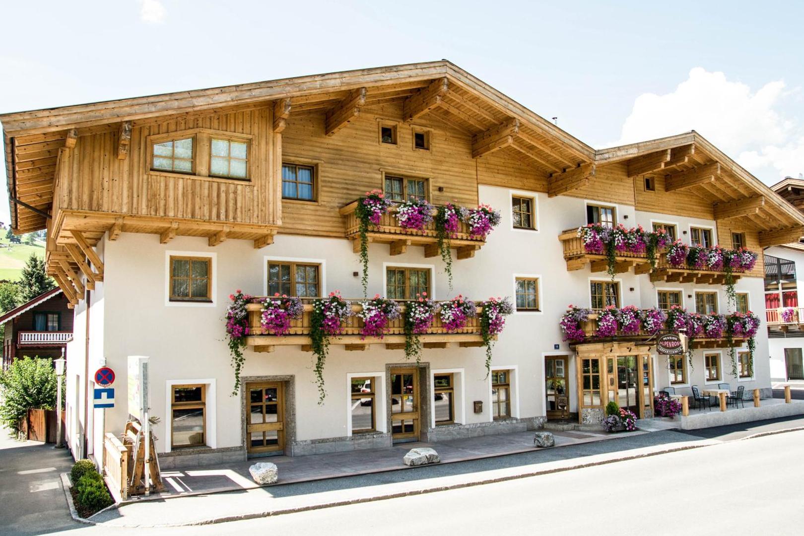 PEOPLE’S  HOTEL