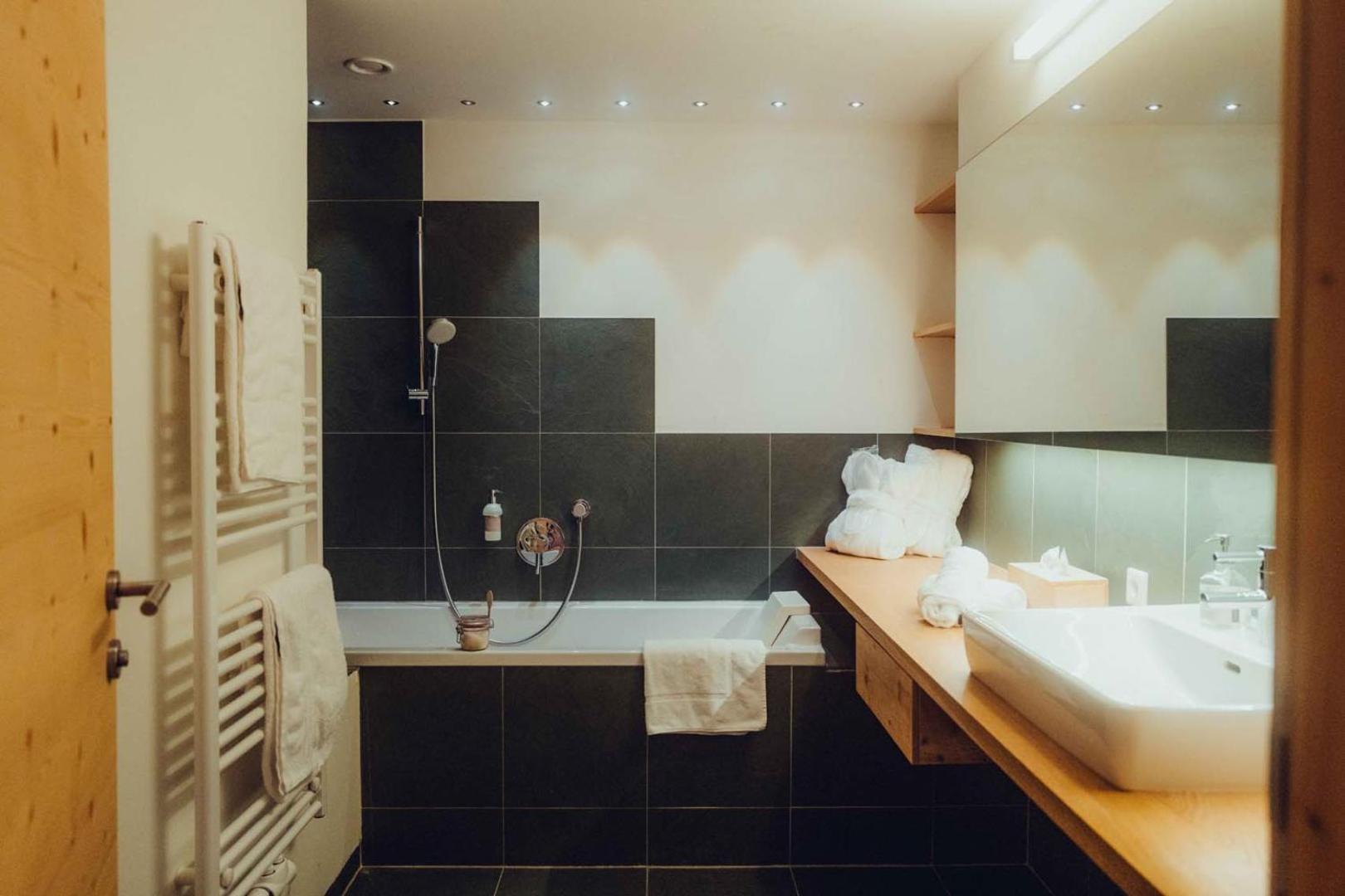 Holzhotel Forsthofalm