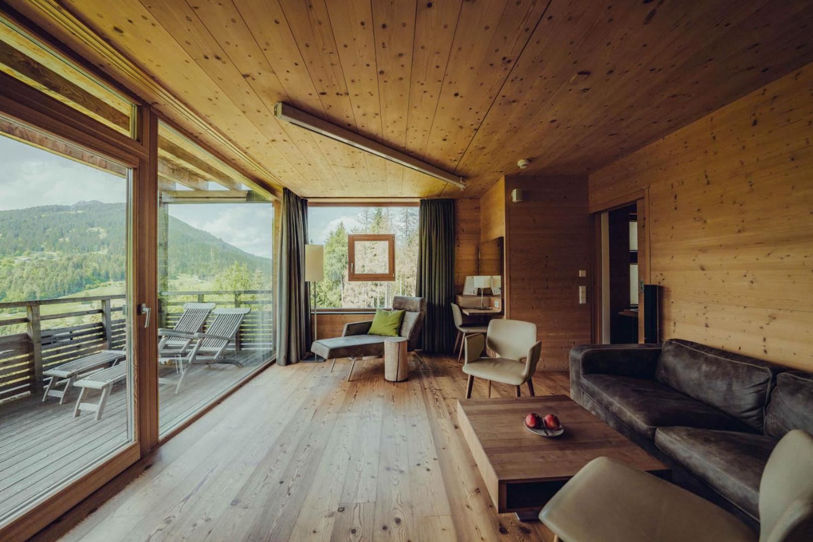 Holzhotel Forsthofalm