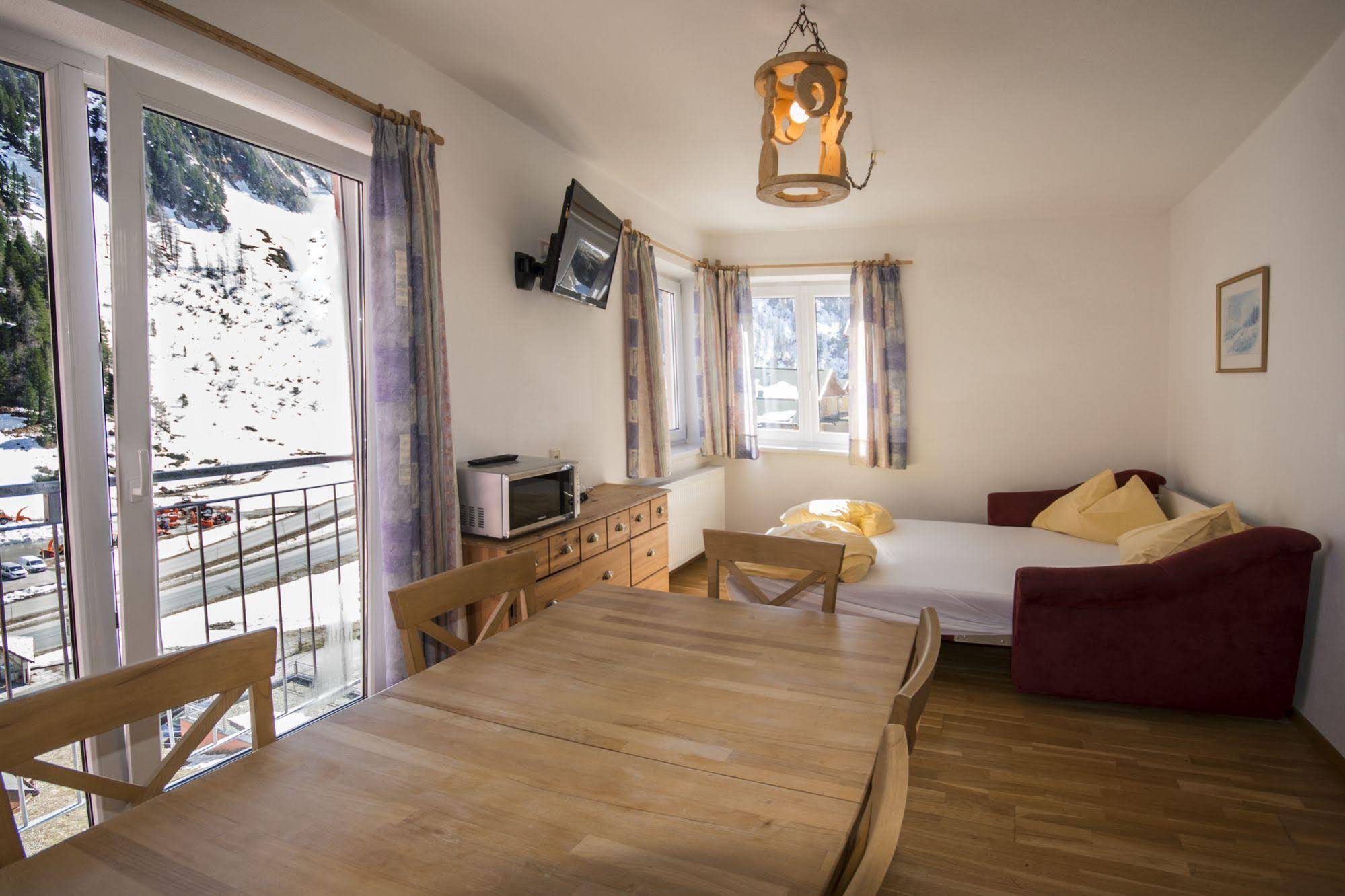 Hotel Garni Laaxerhof