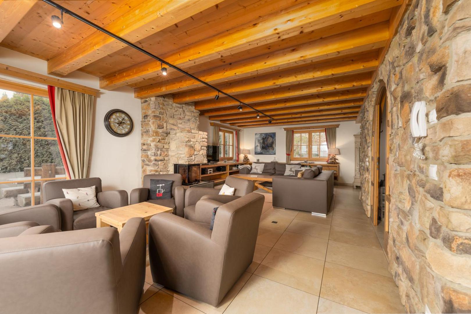 Avenida Panorama Chalets by Alpin Rentals