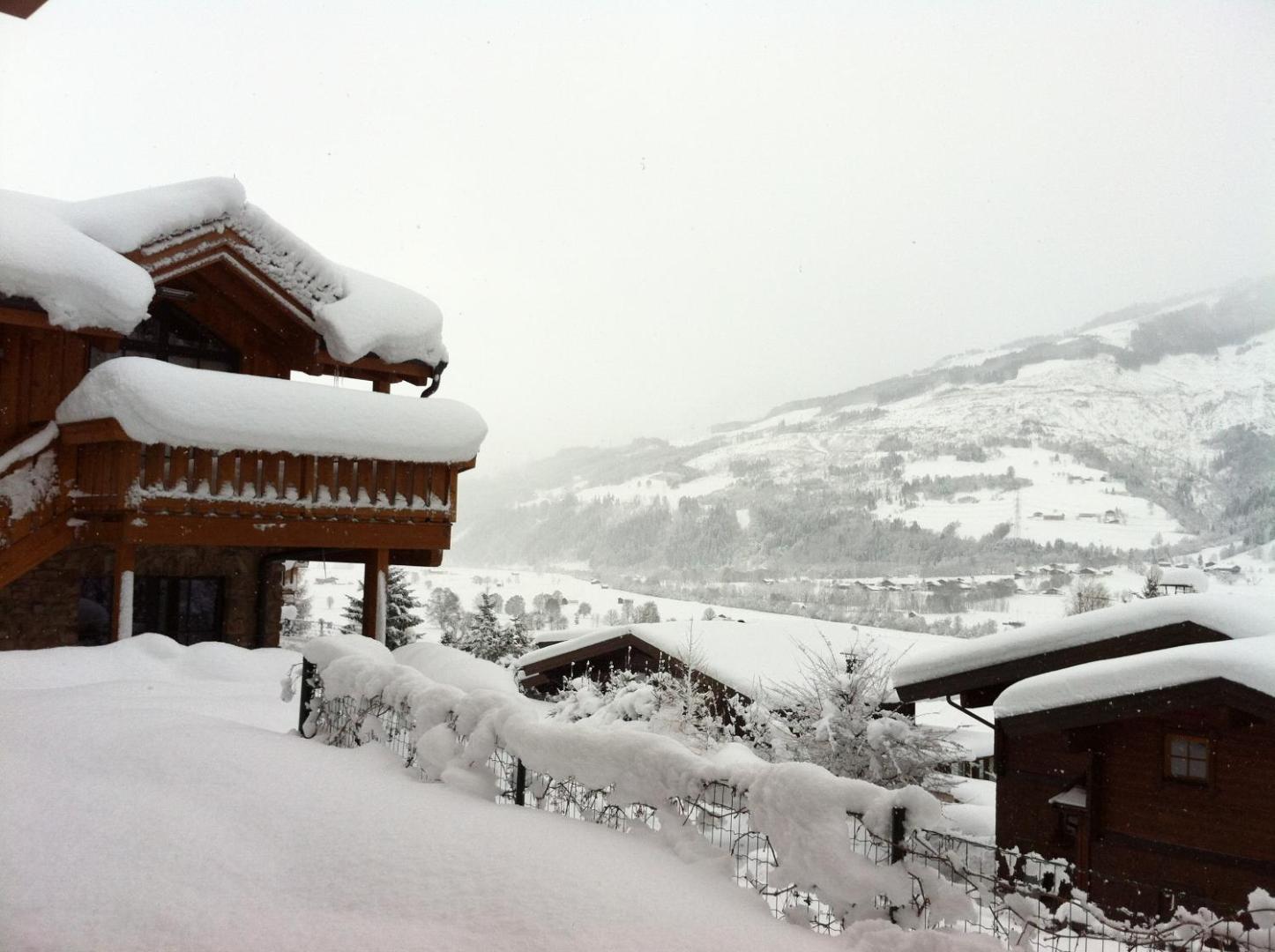 Avenida Panorama Chalets by Alpin Rentals