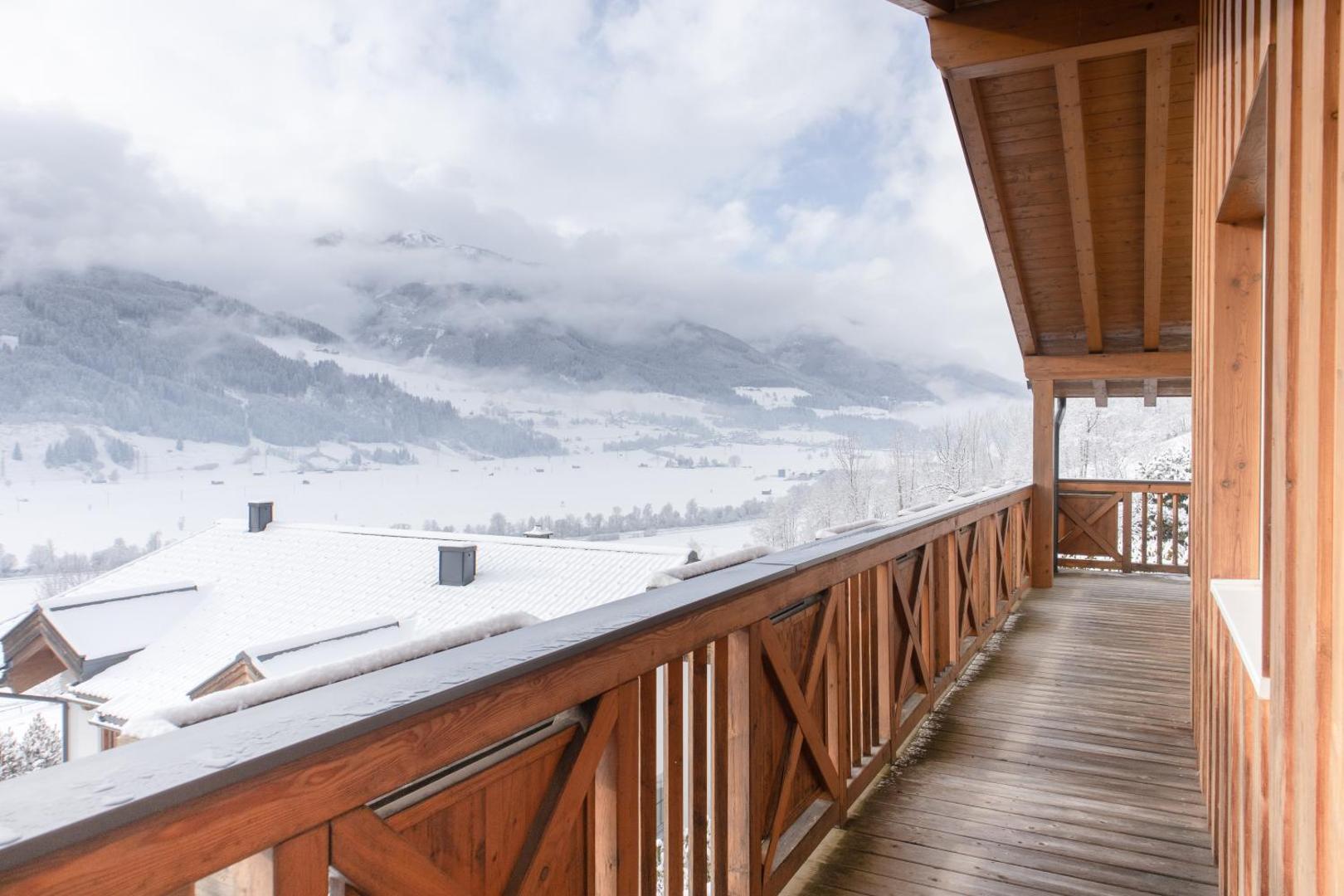 Avenida Panorama Chalets by Alpin Rentals