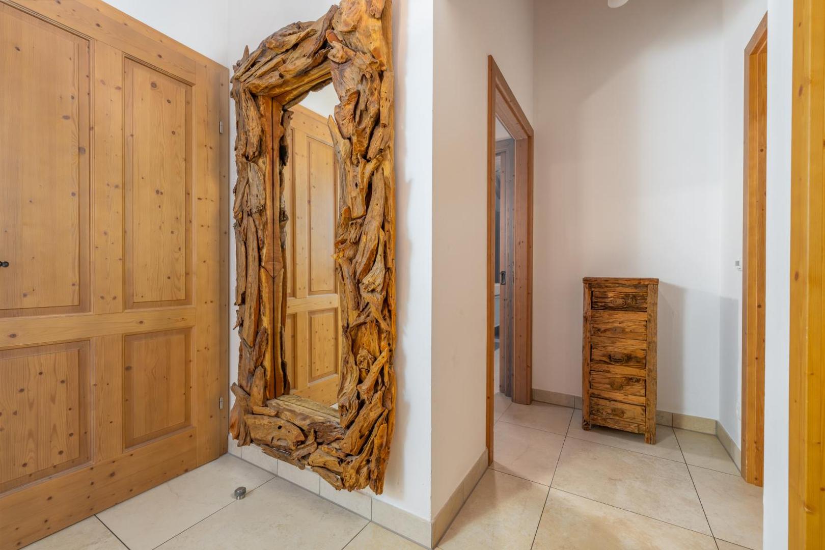 Avenida Panorama Chalets by Alpin Rentals