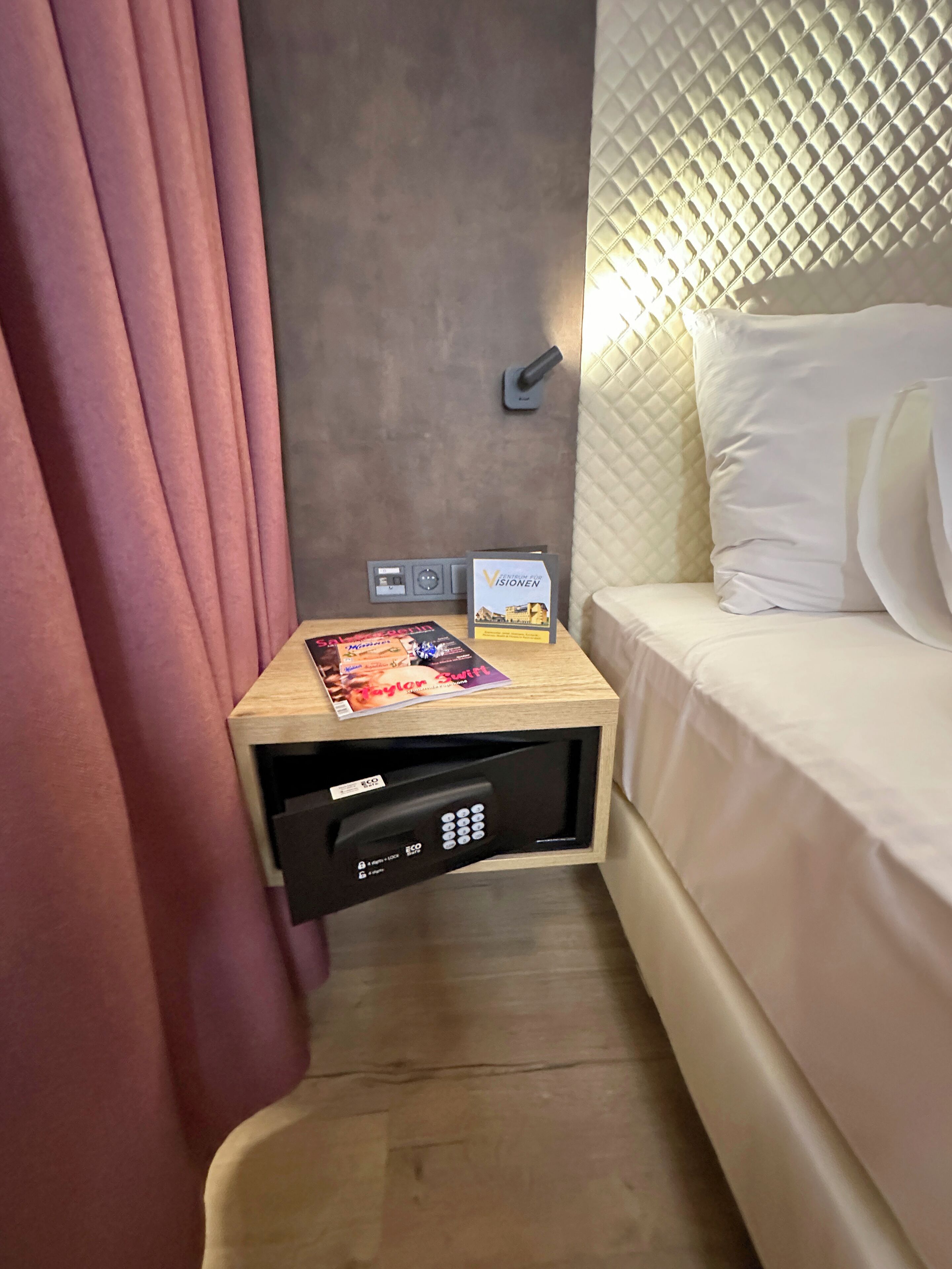 Hotel Im Zentrum Fur Visionen