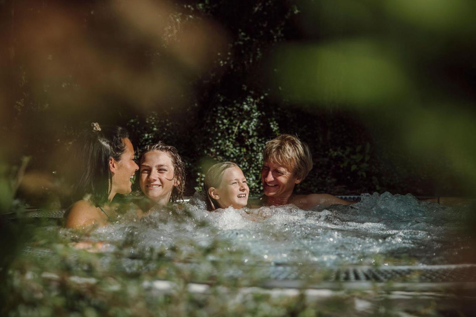 Familien- & Gartenhotel Theresia