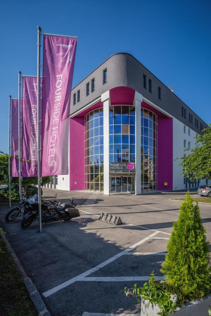 FourSide Hotel Salzburg, Trademark Collection by Wyndham
