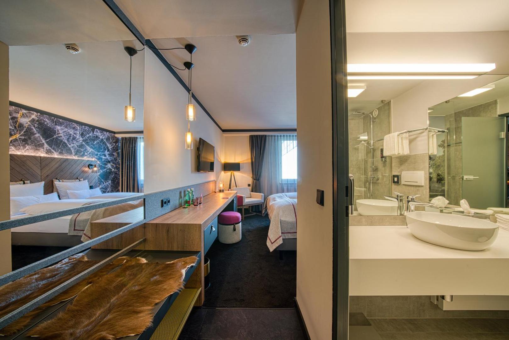 FourSide Hotel Salzburg, Trademark Collection by Wyndham