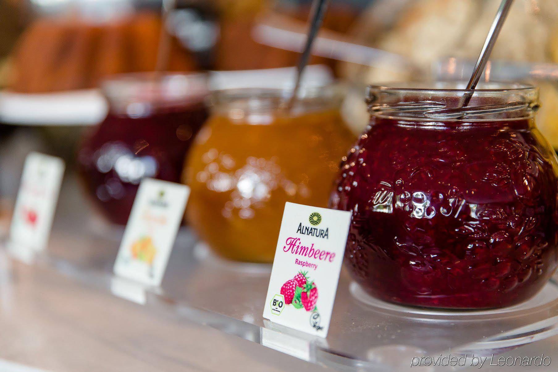 Motel One Salzburg-mirabell