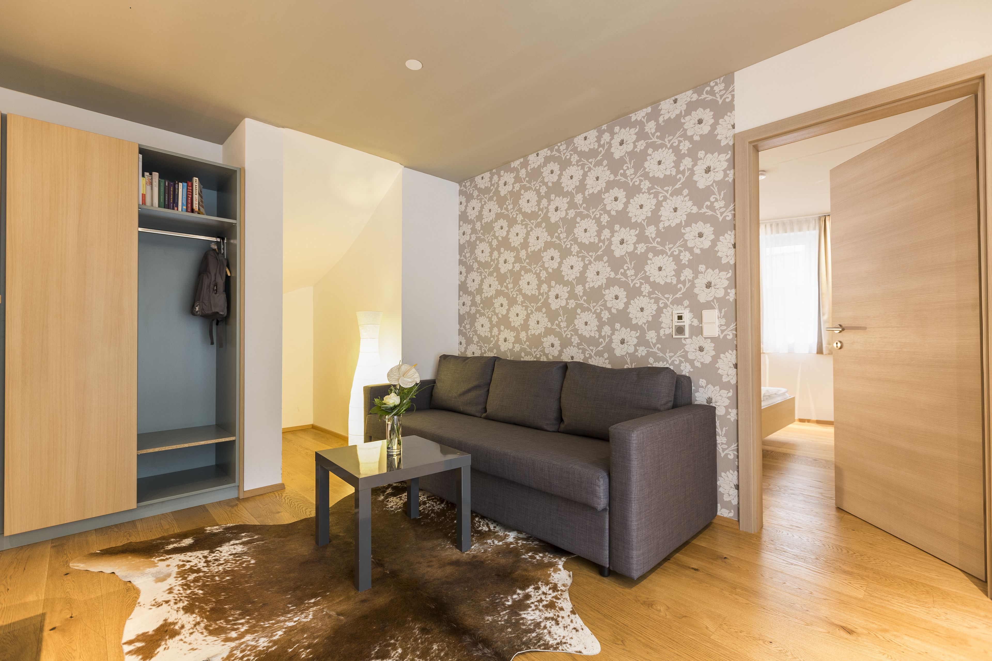 Room 5 Apartments