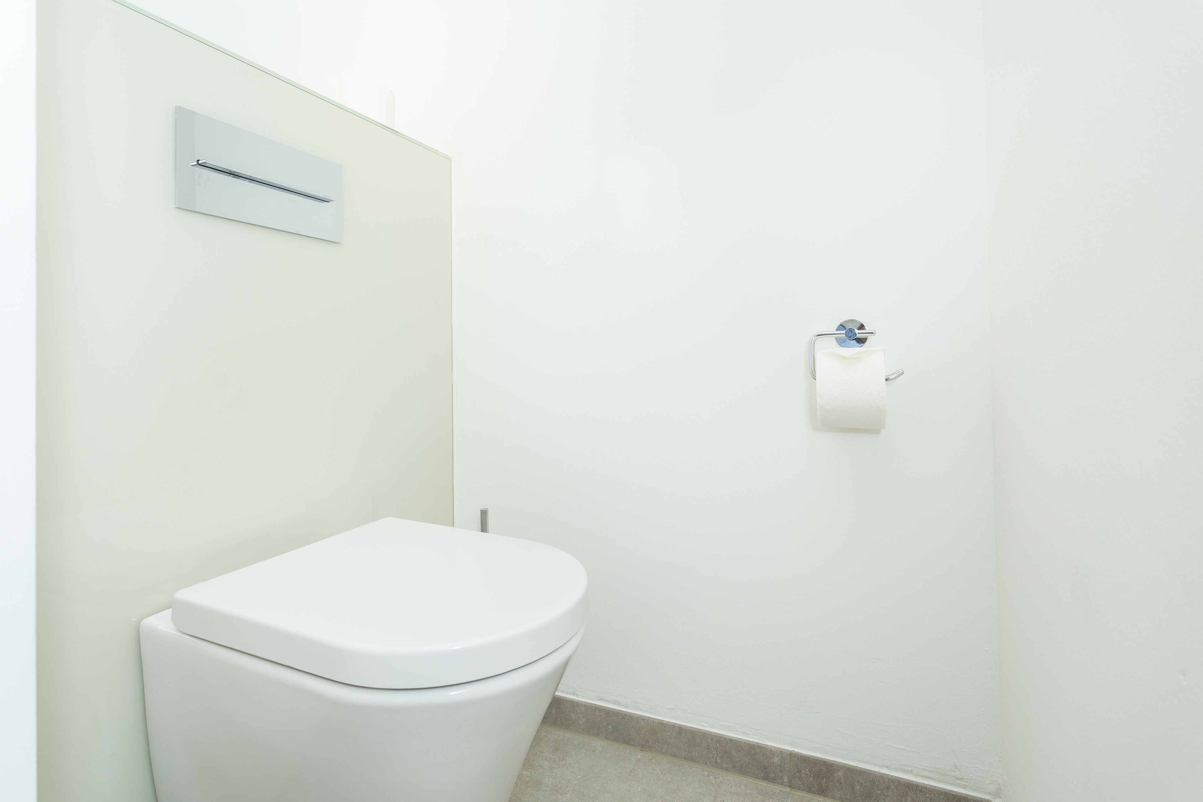 Room 5 Apartments