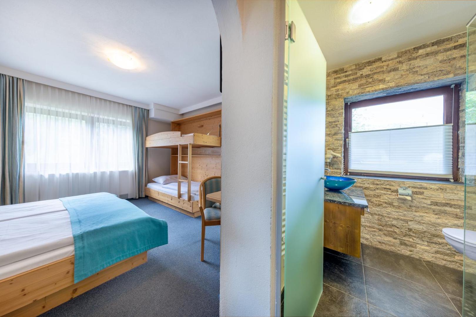 Hotel Ronach