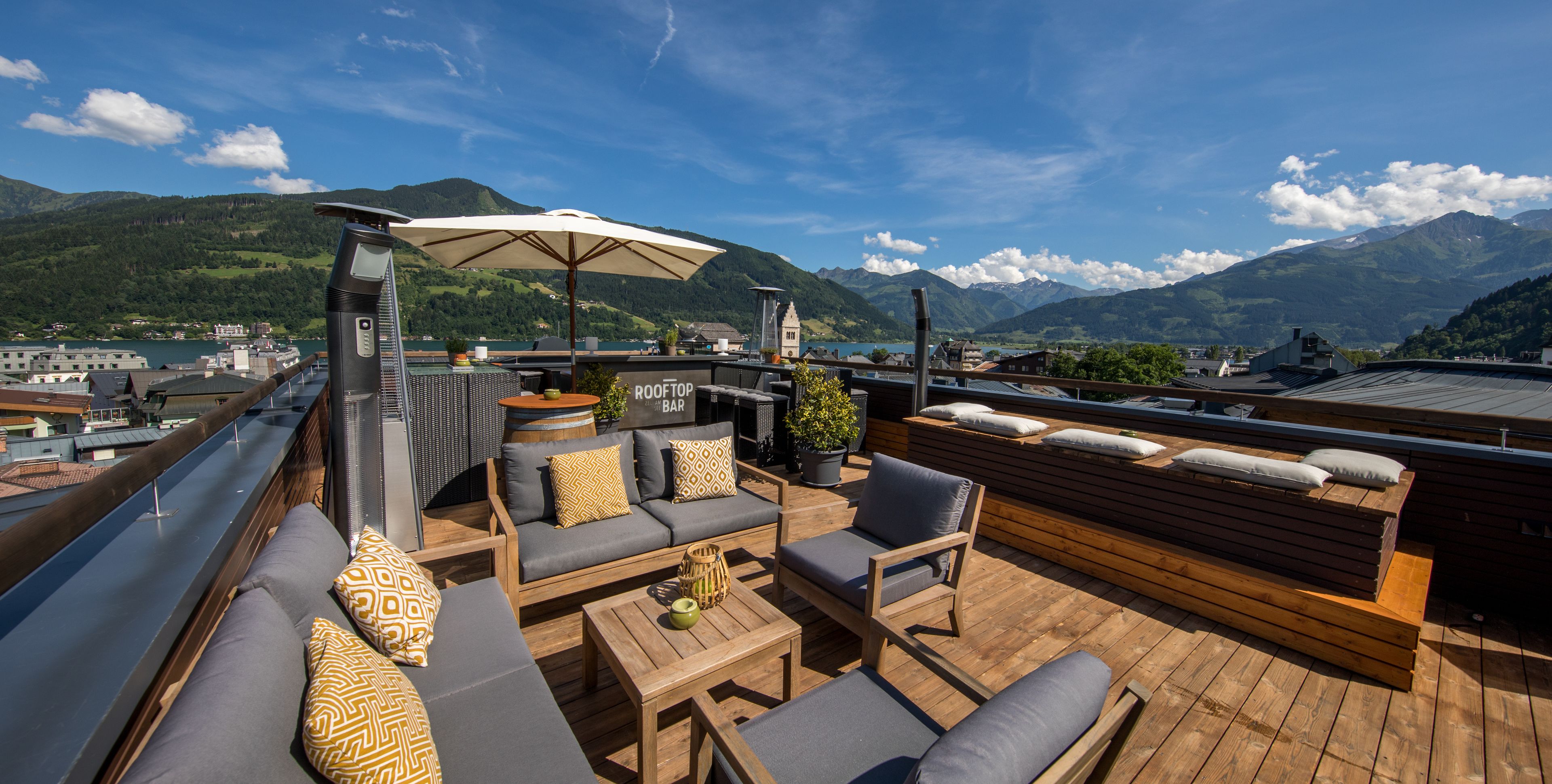 Two Timez Boutique Hotel
