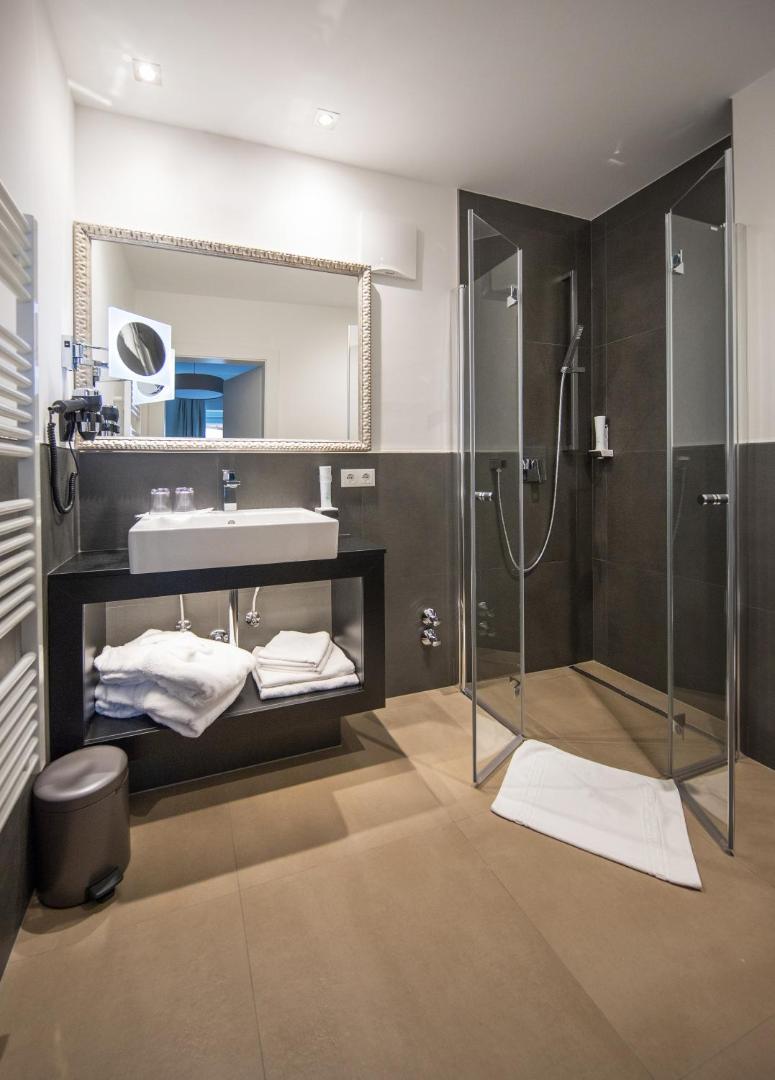 Two Timez Boutique Hotel