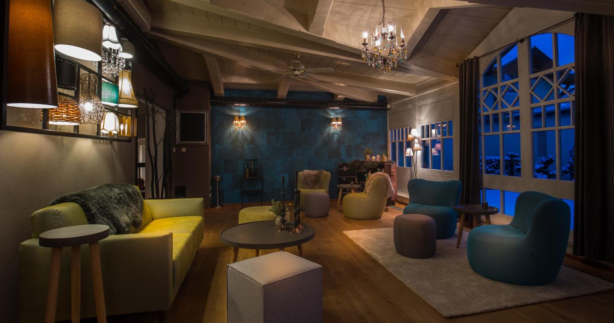 Two Timez Boutique Hotel