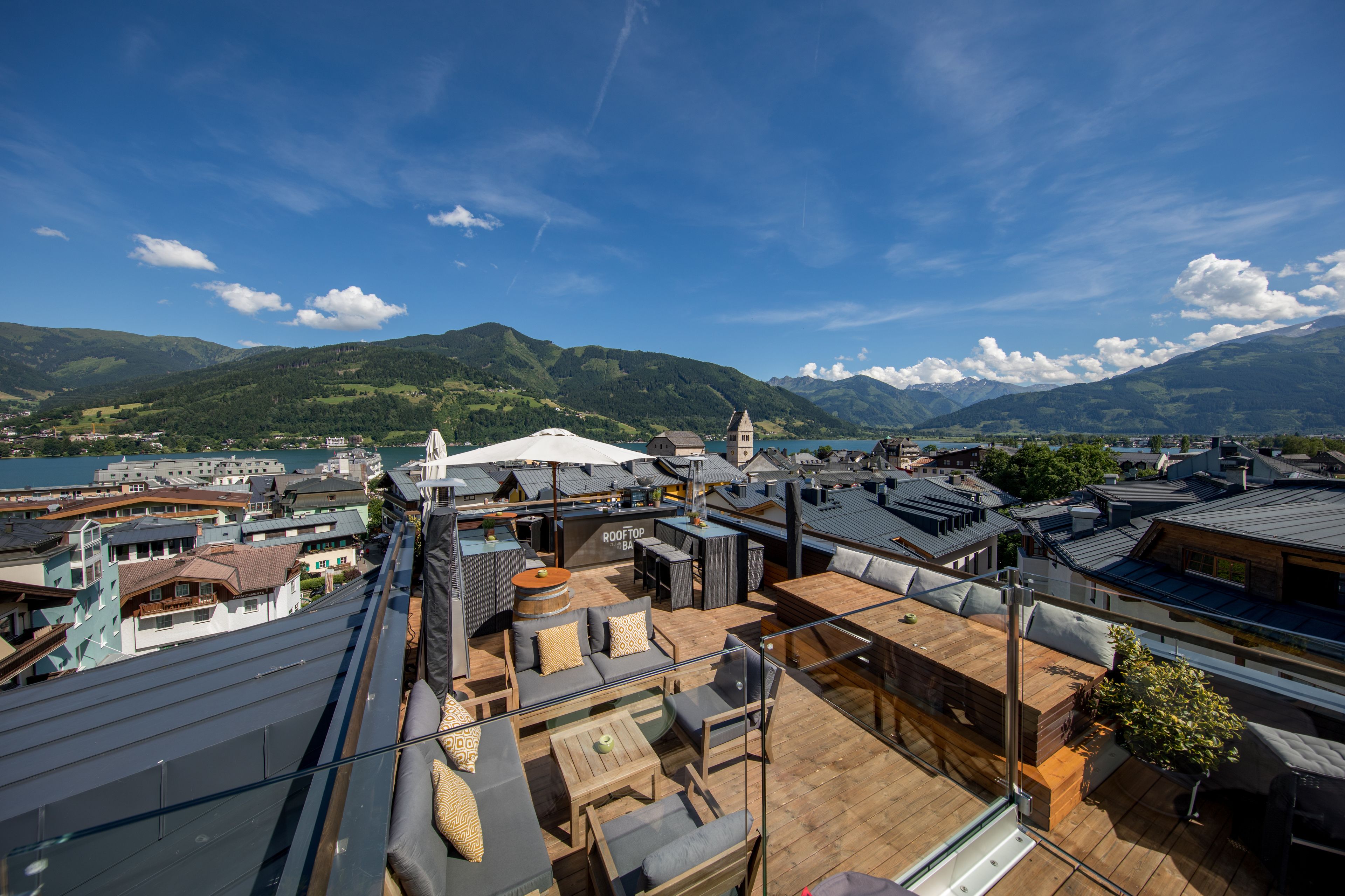 Two Timez Boutique Hotel