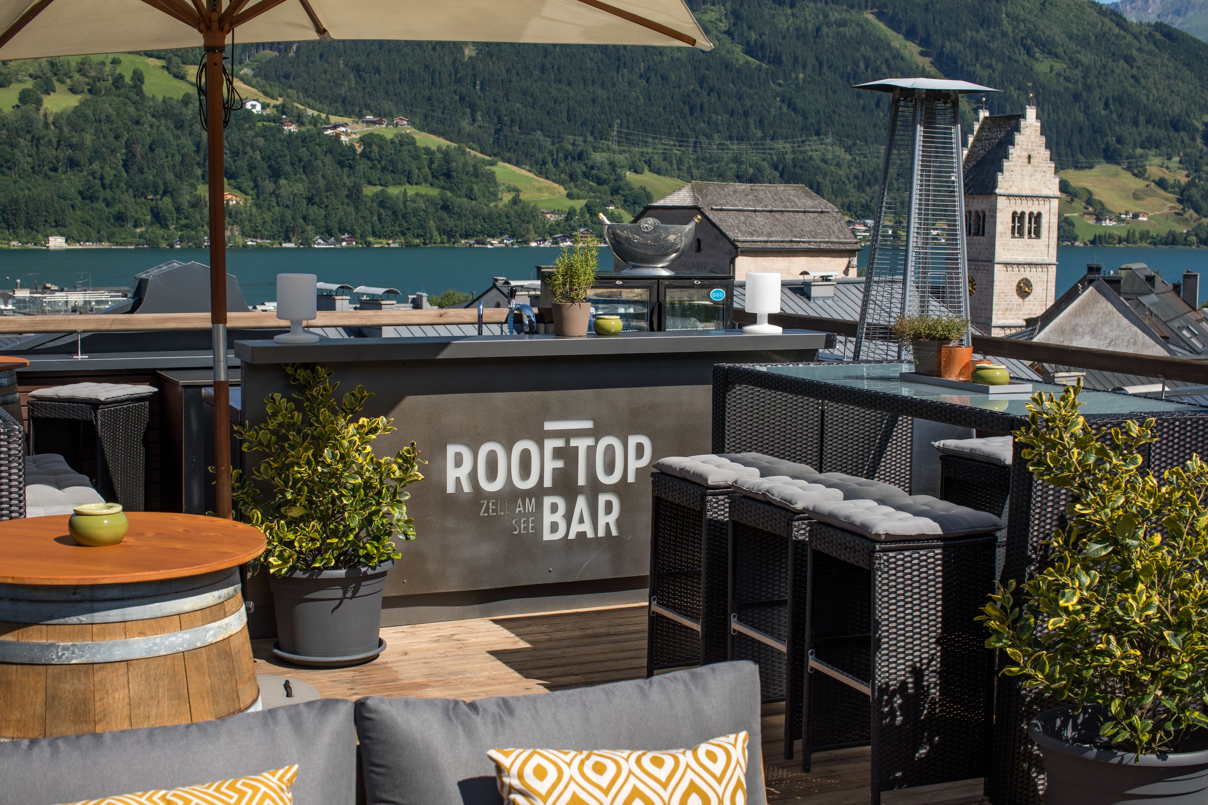 Two Timez Boutique Hotel