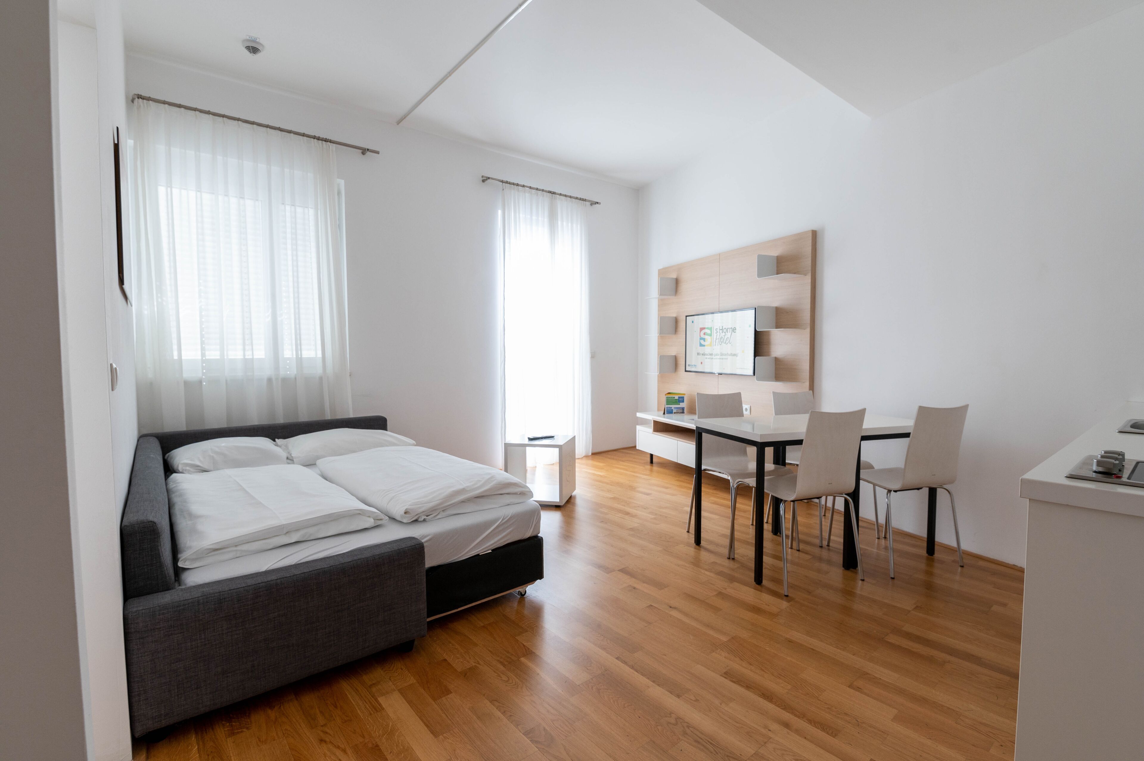 Shome Hotel