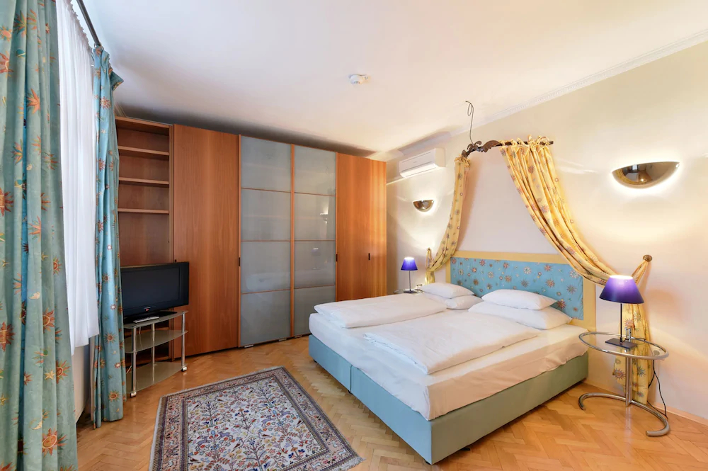Boutique Hotel Dom - Rooms & Suites